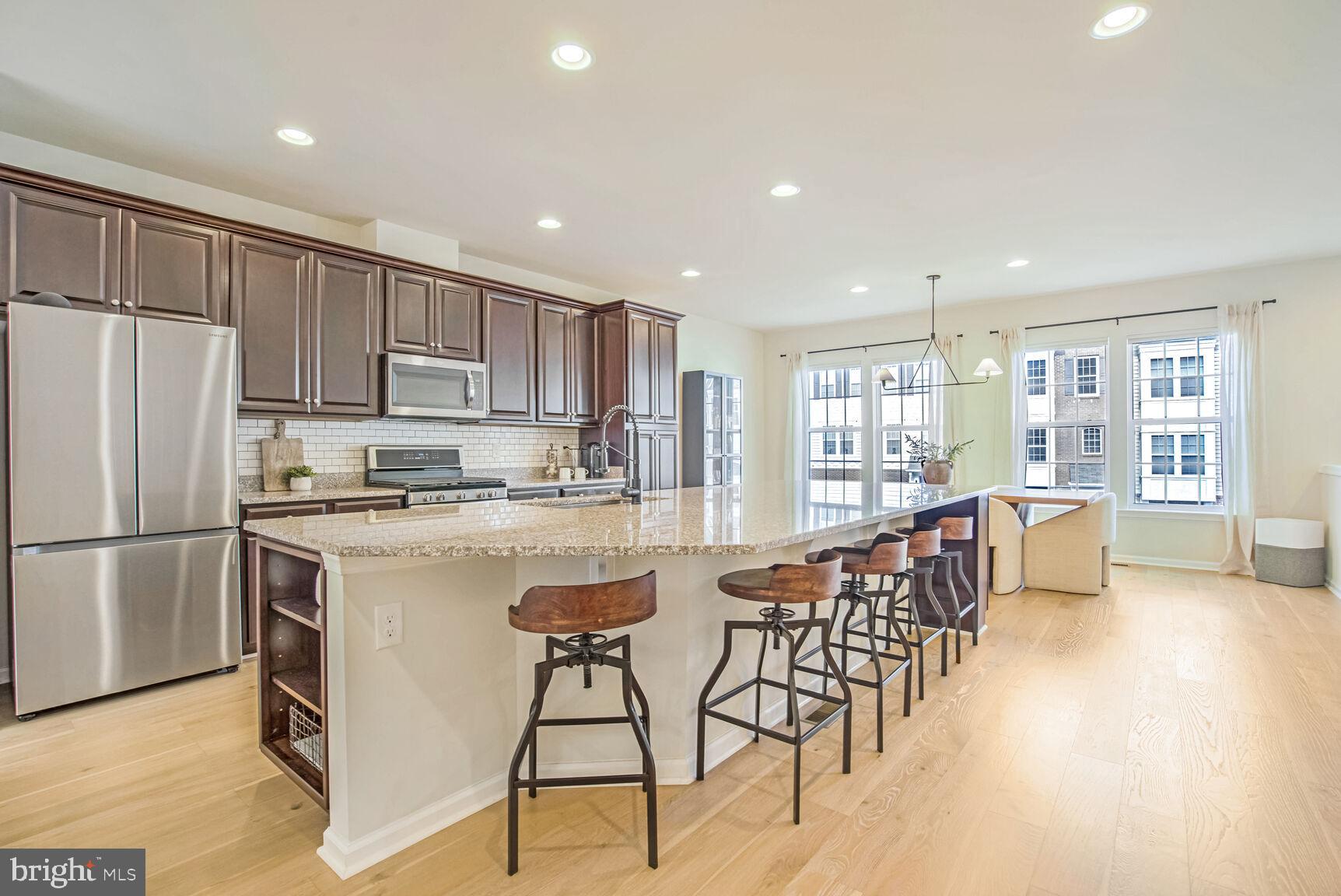 OVERLOOK AT UNIVERSITY CENTER - Residential