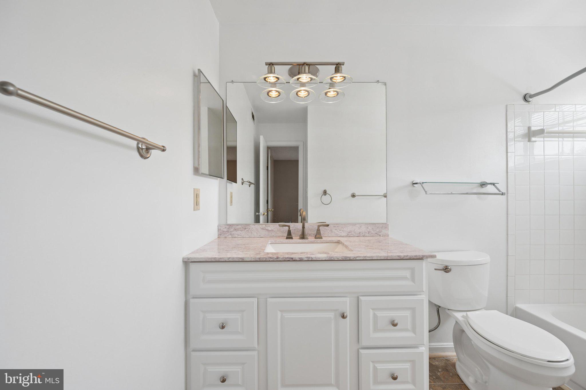 VISTAS AT LAKE ARBOR - Residential