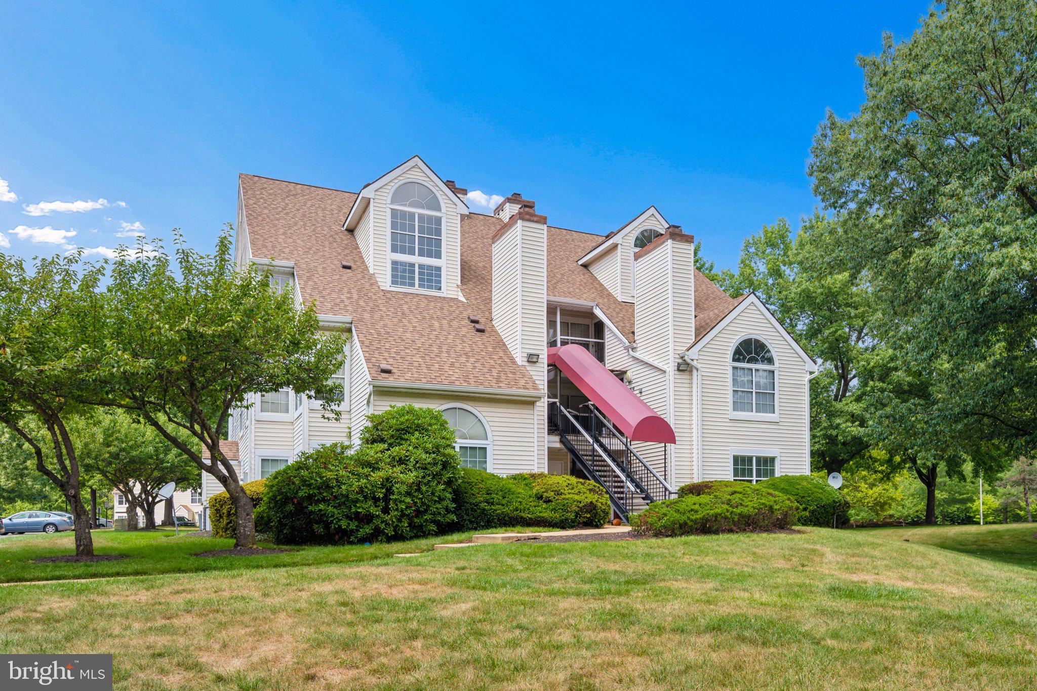 VISTAS AT LAKE ARBOR - Residential
