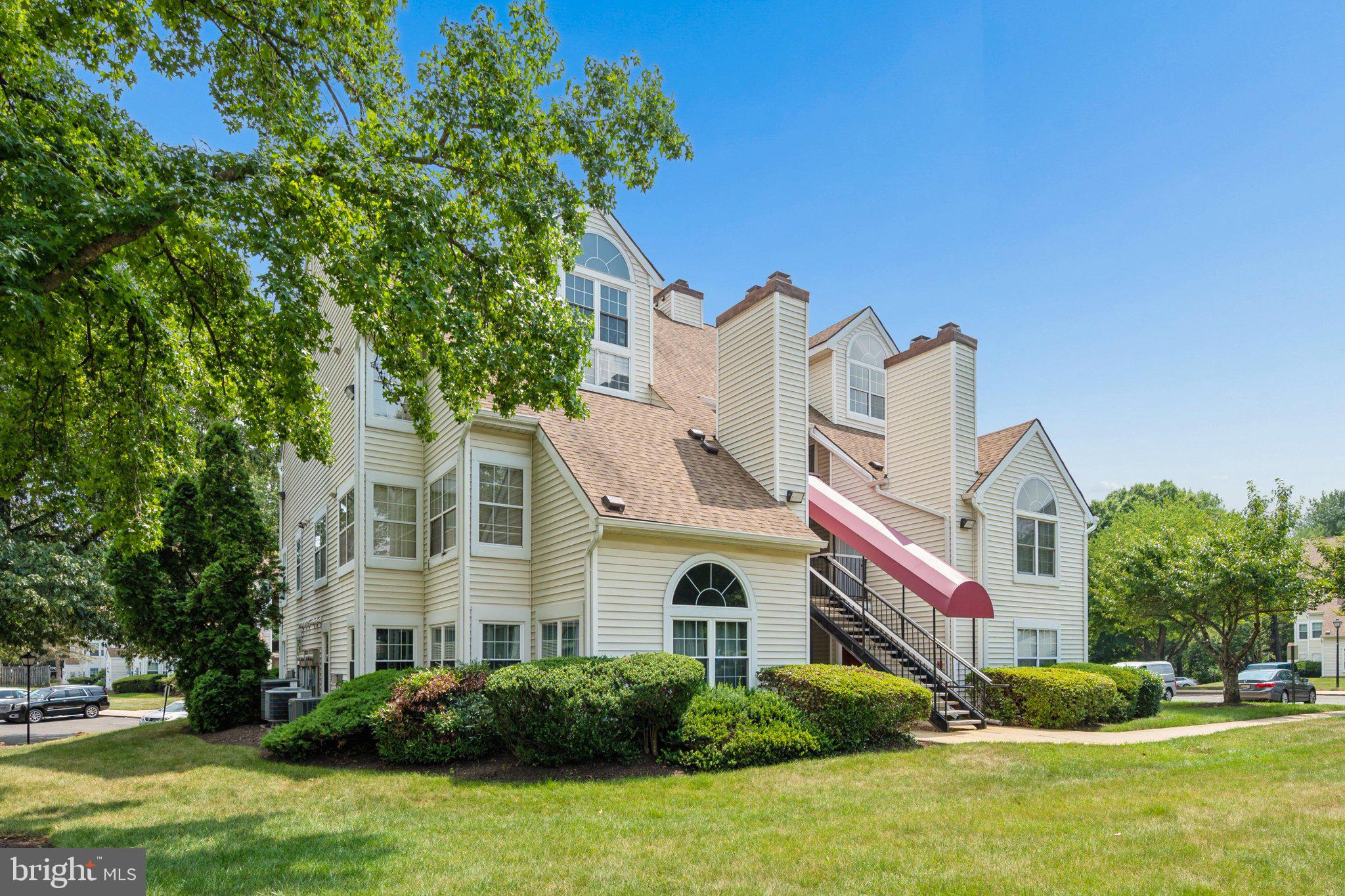 VISTAS AT LAKE ARBOR - Residential