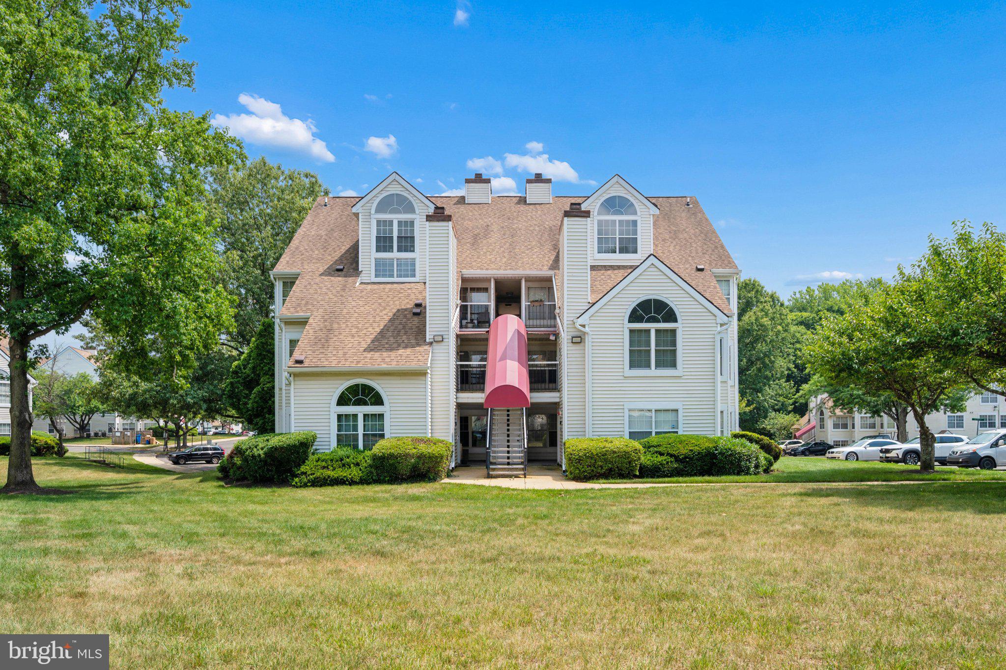 VISTAS AT LAKE ARBOR - Residential