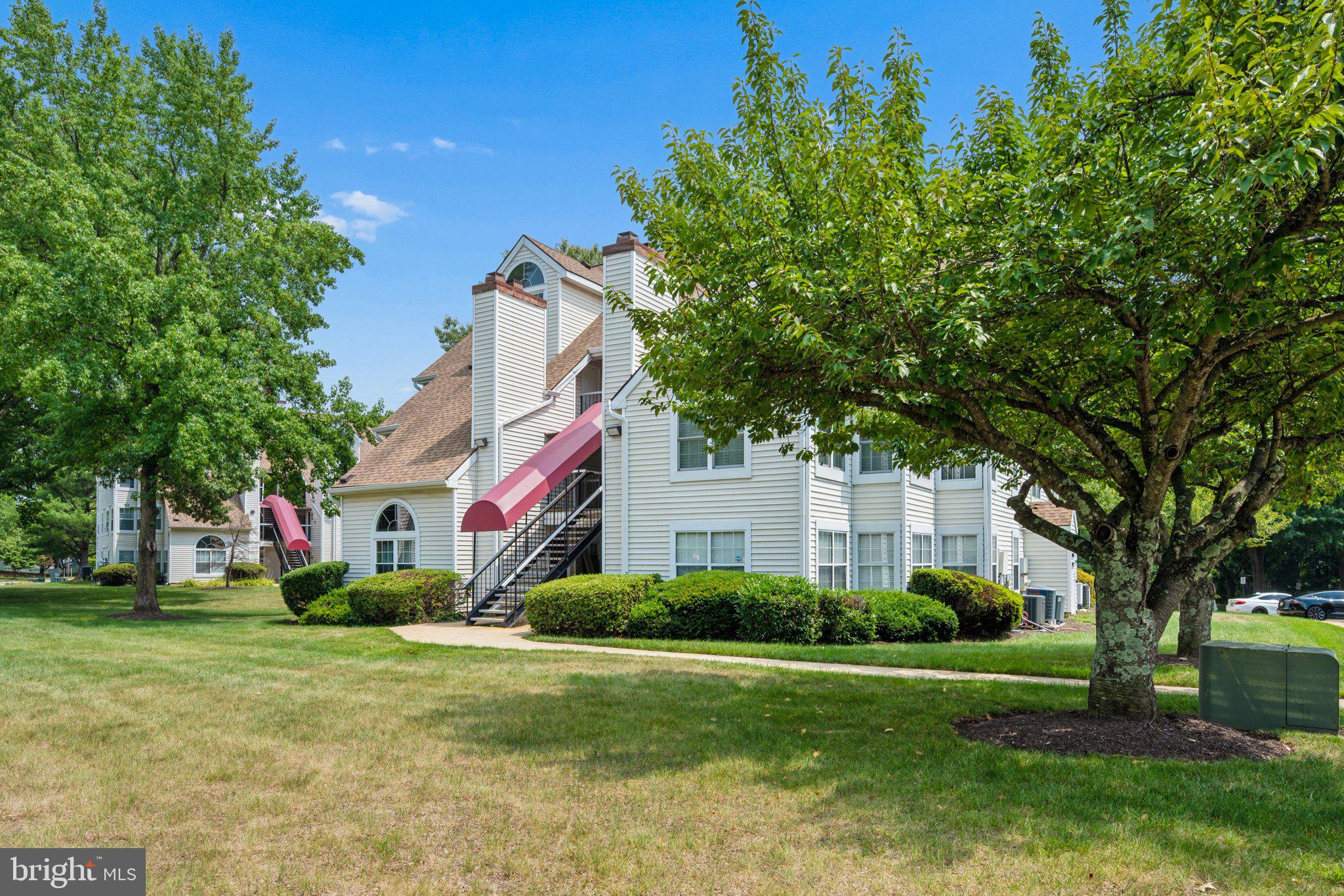 VISTAS AT LAKE ARBOR - Residential