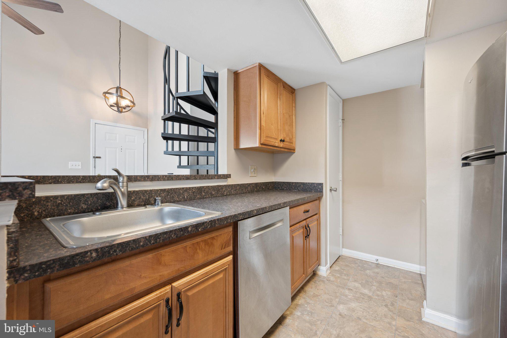 VISTAS AT LAKE ARBOR - Residential