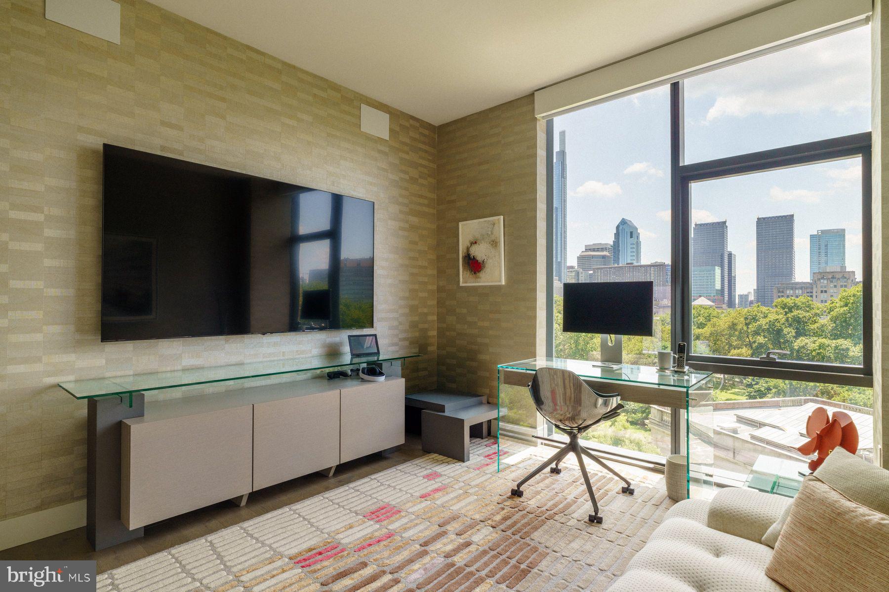 ART MUSEUM AREA - Residential