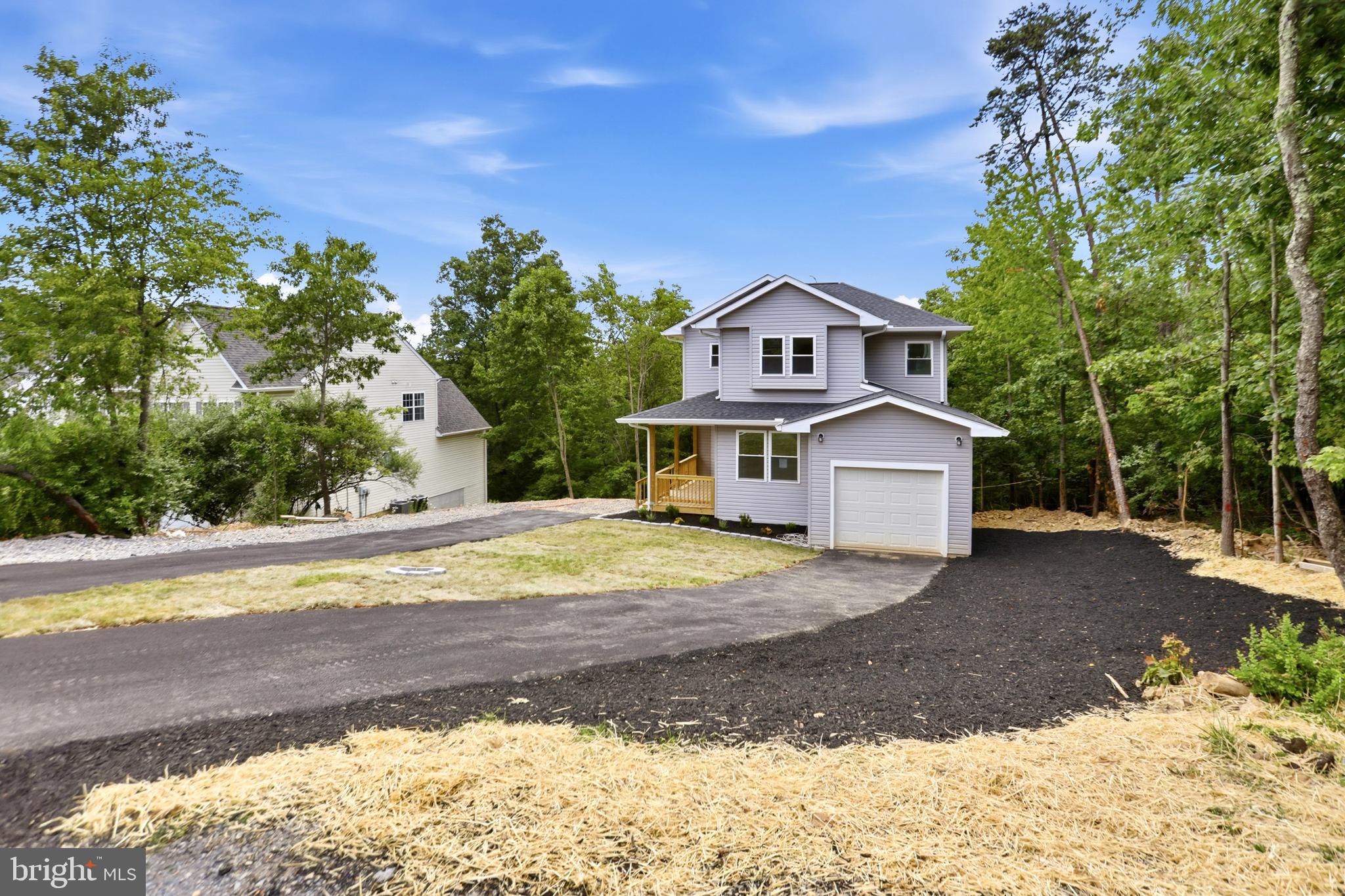 LAKE HOLIDAY ESTATES - Residential