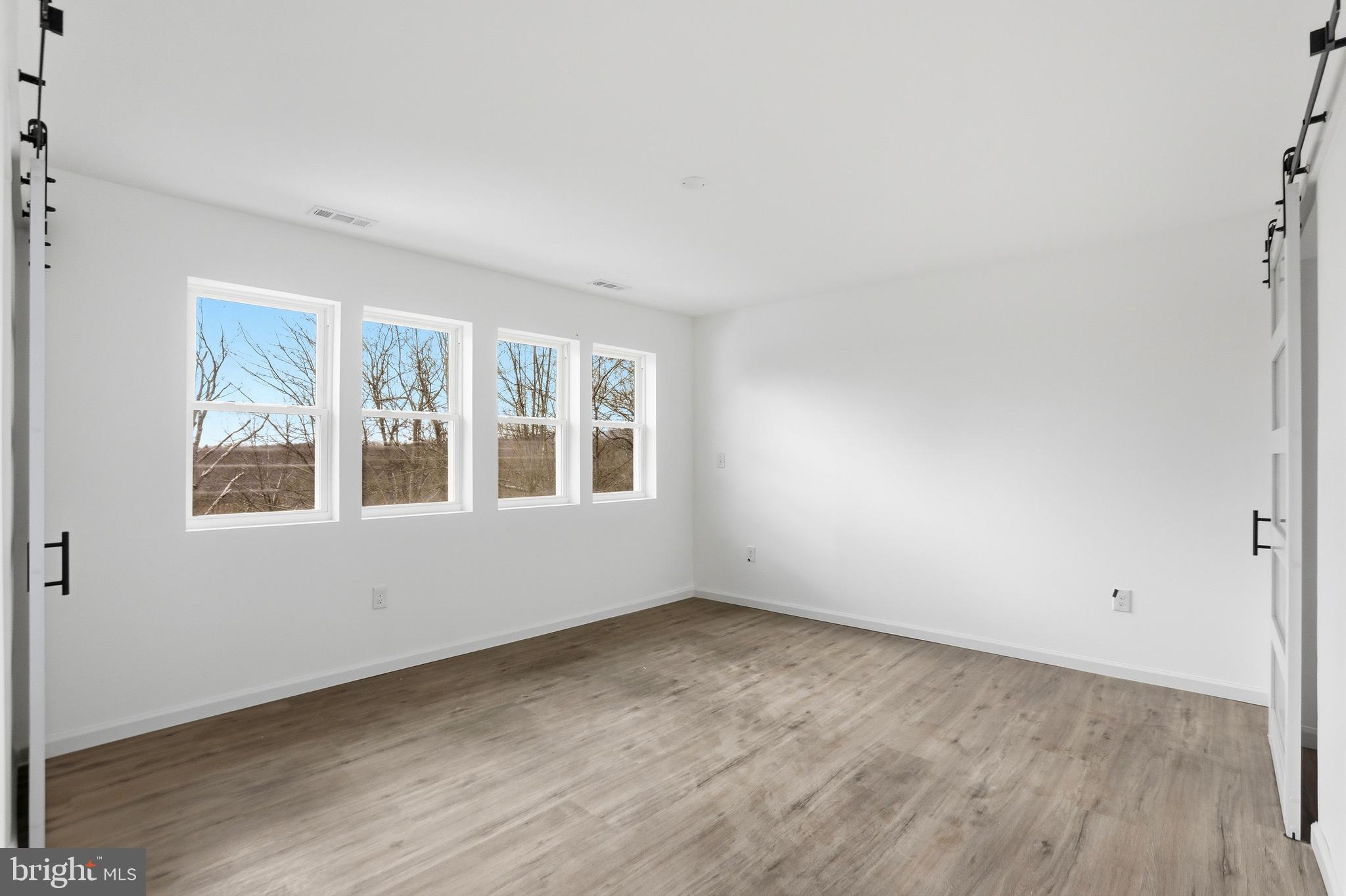 LAKE HOLIDAY ESTATES - Residential