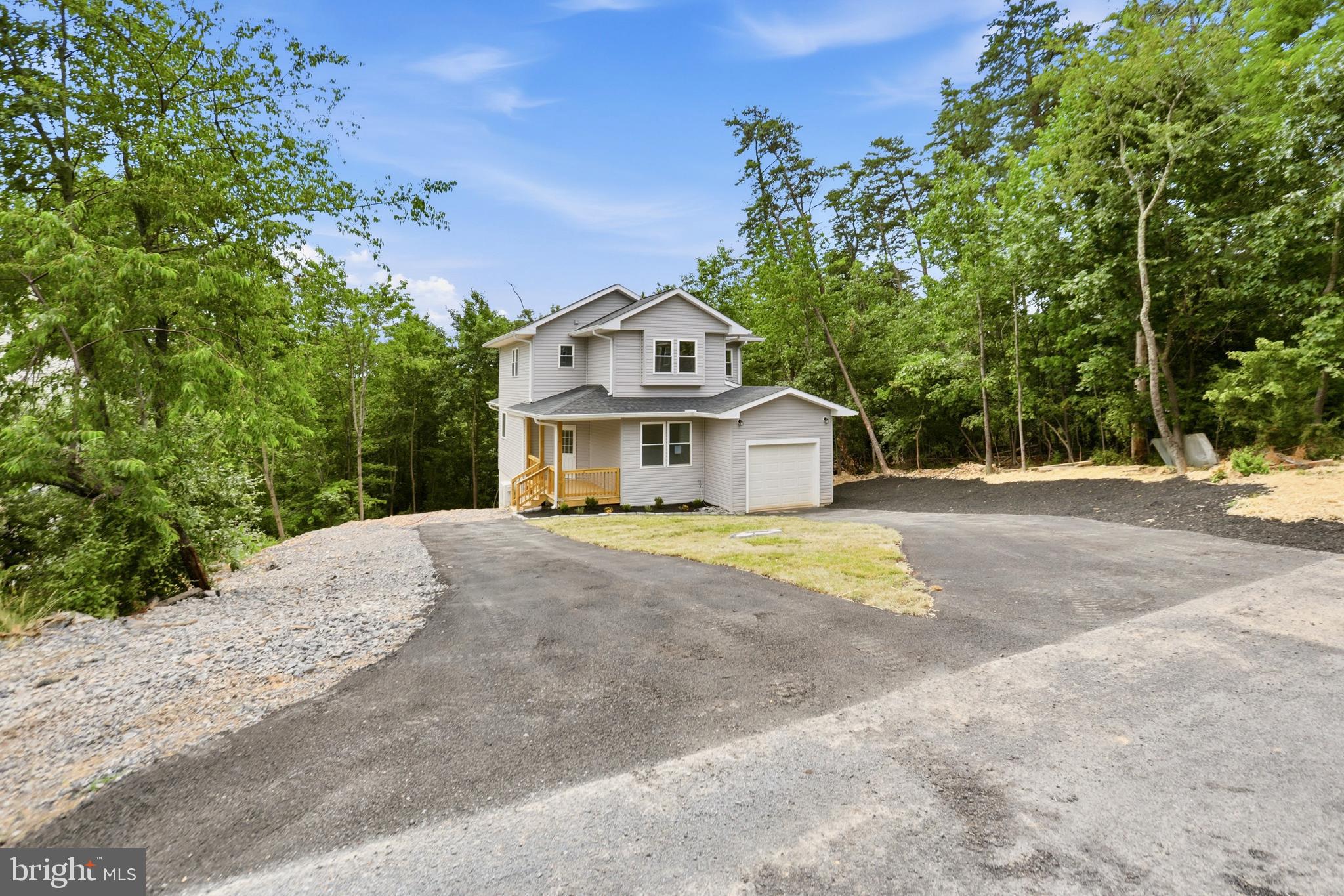 LAKE HOLIDAY ESTATES - Residential