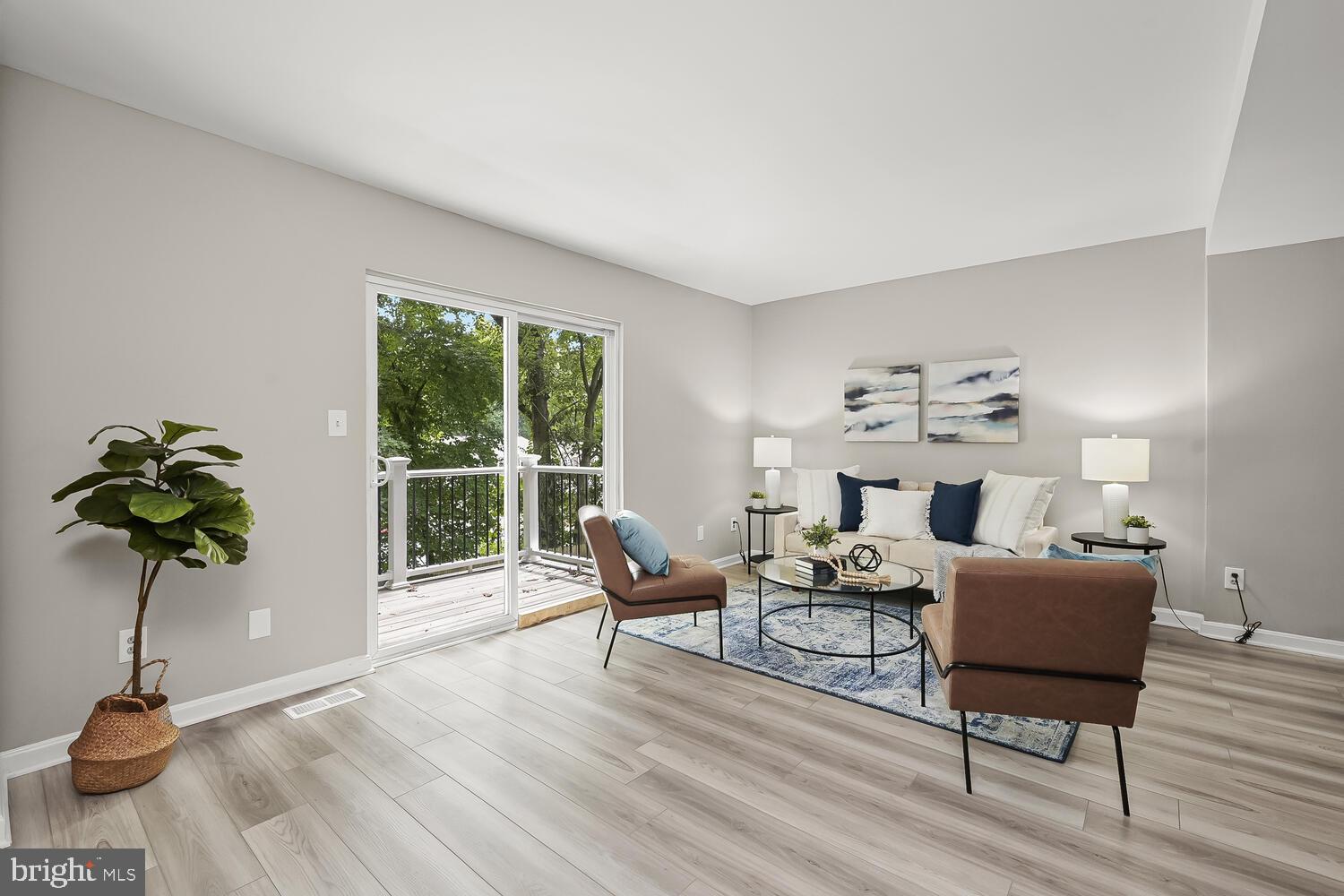 FRANKLIN RIDGE TOWNHOUSE - Residential