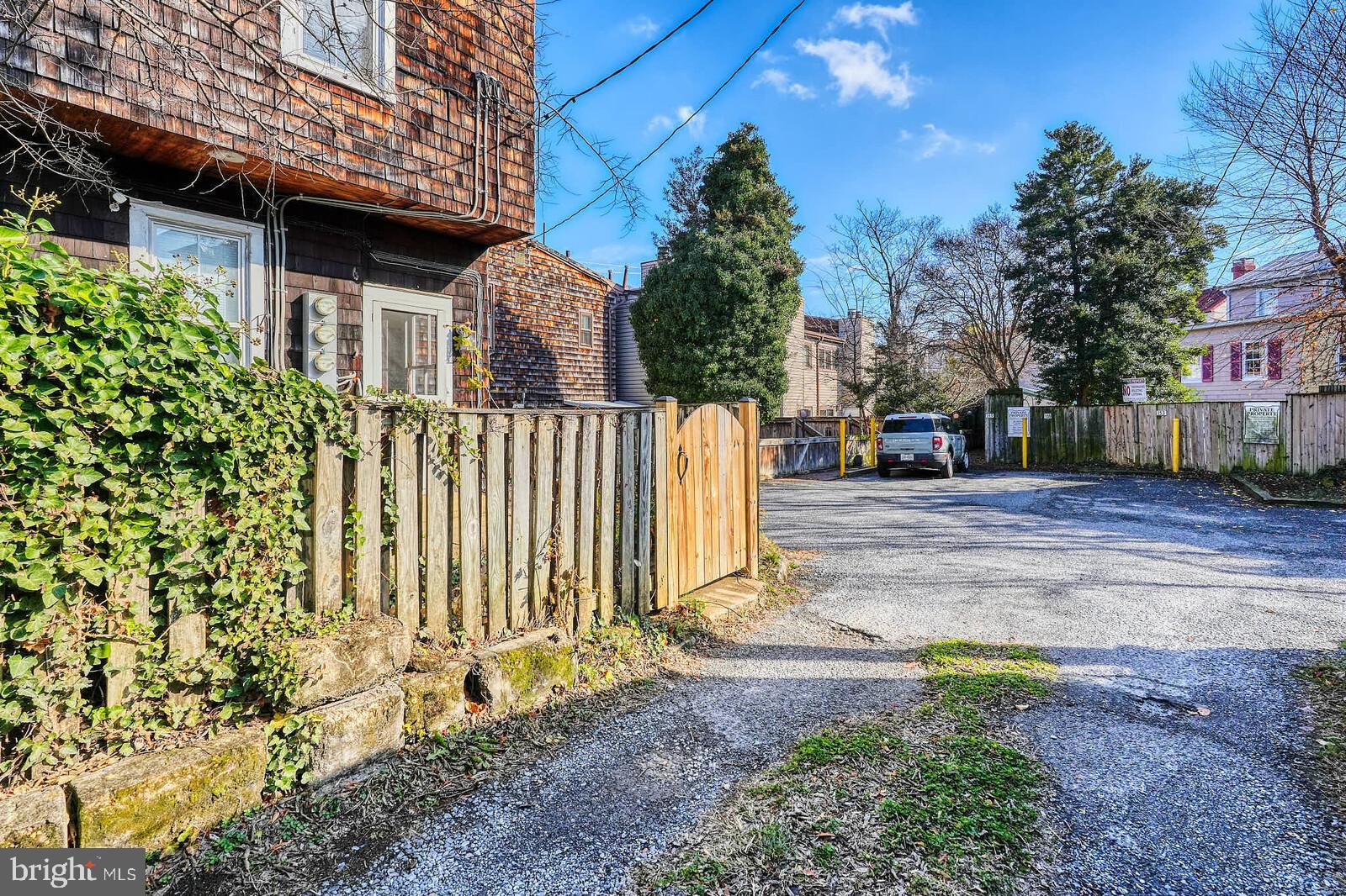 HISTORIC DISTRICT - Residential Income