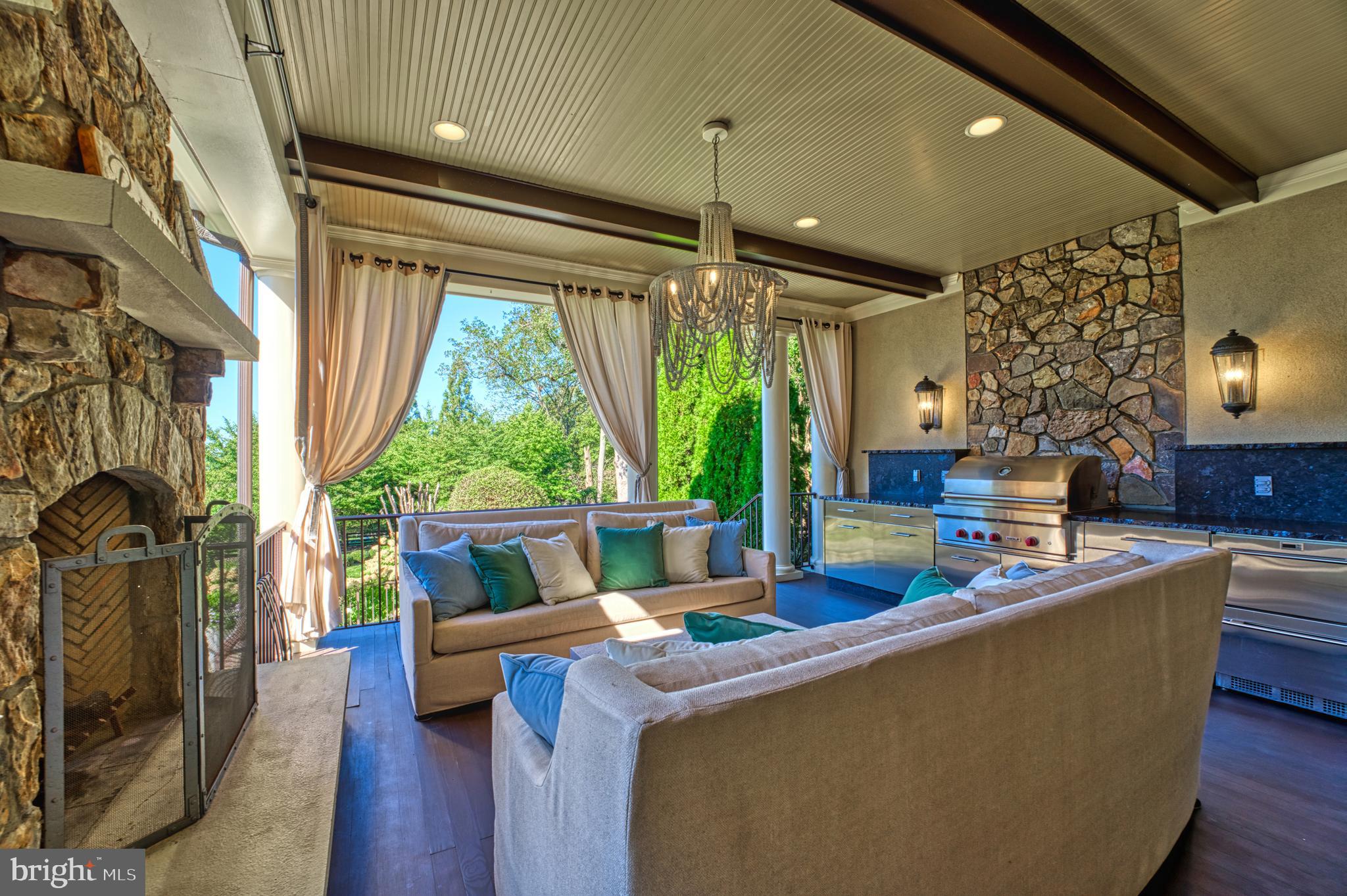 BEACON HILL - Residential