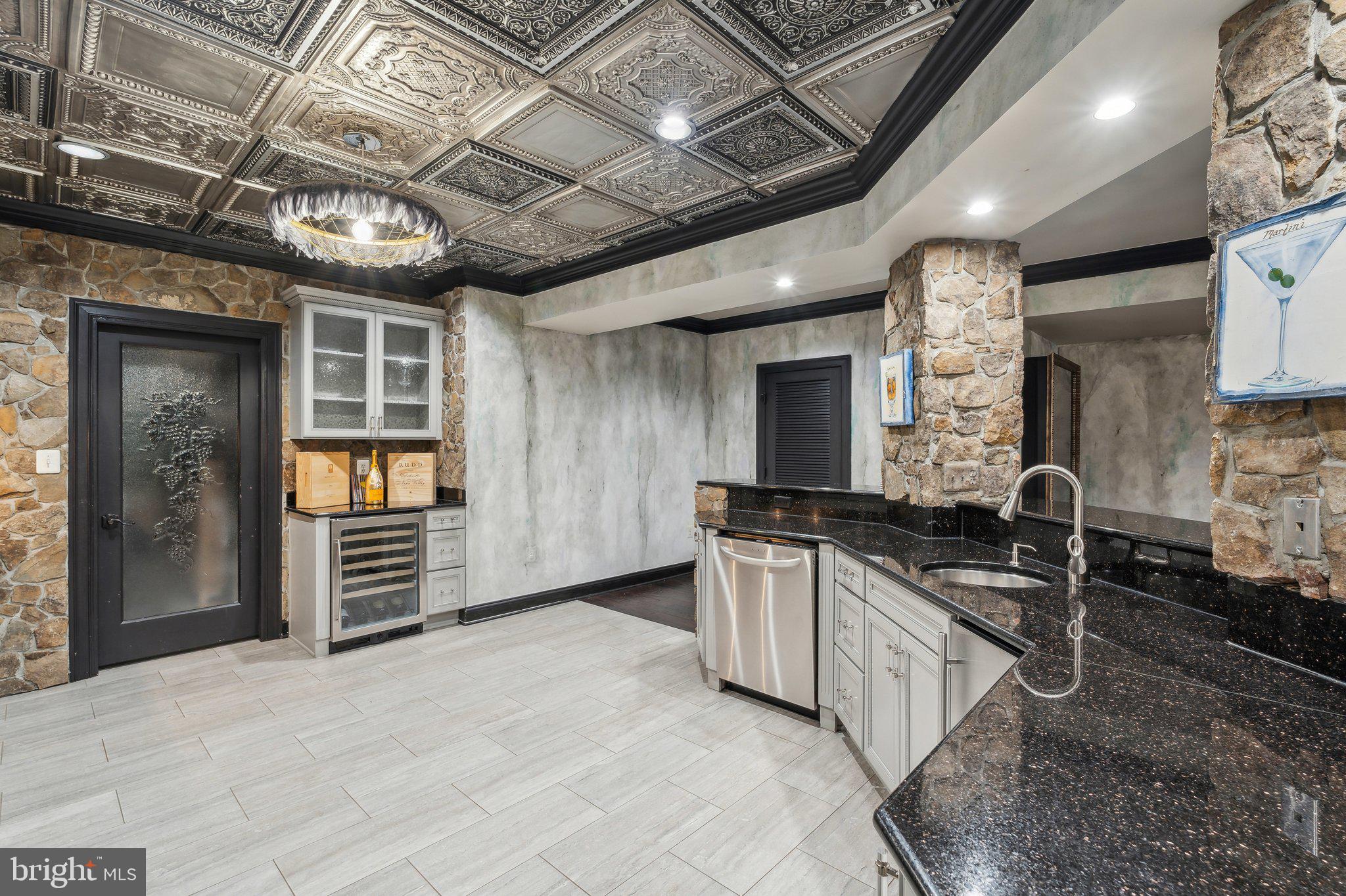 BEACON HILL - Residential