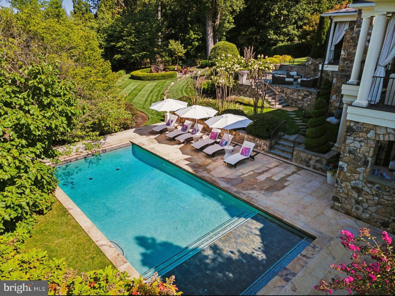 BEACON HILL - Residential