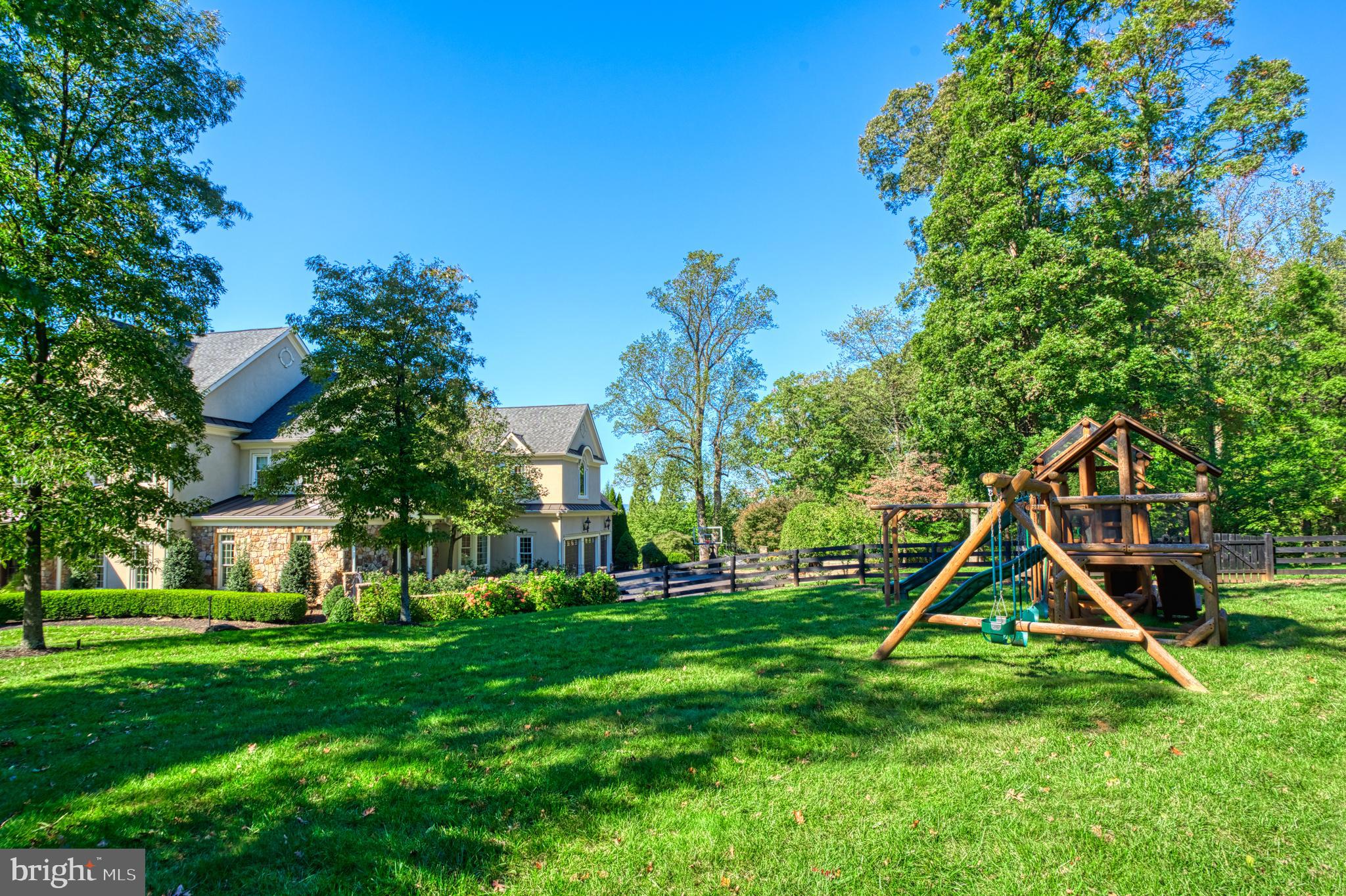 BEACON HILL - Residential