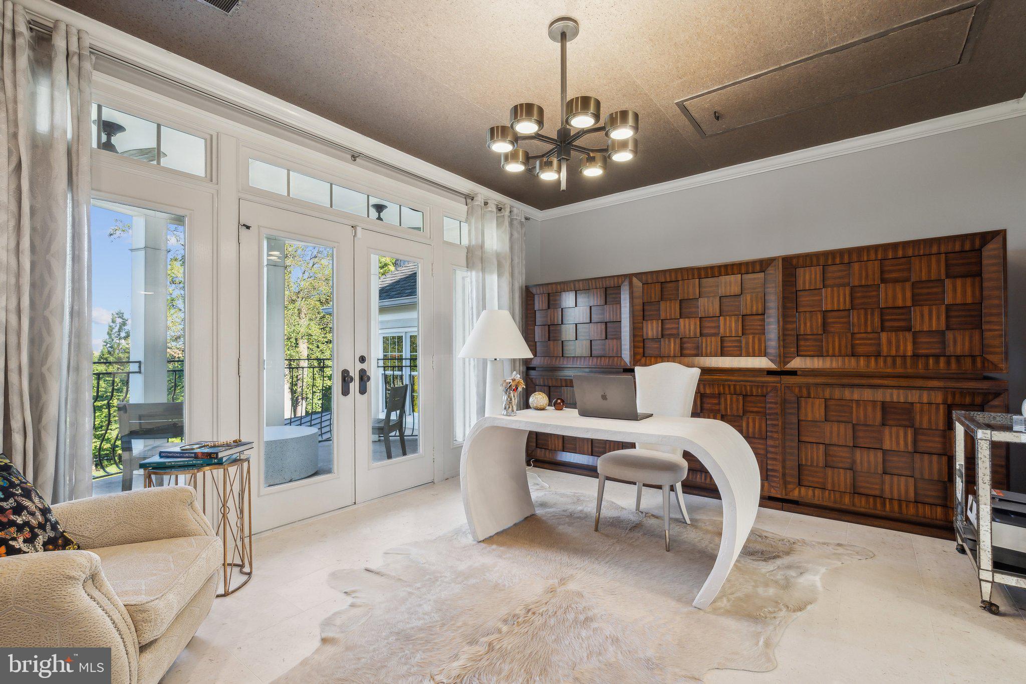 BEACON HILL - Residential