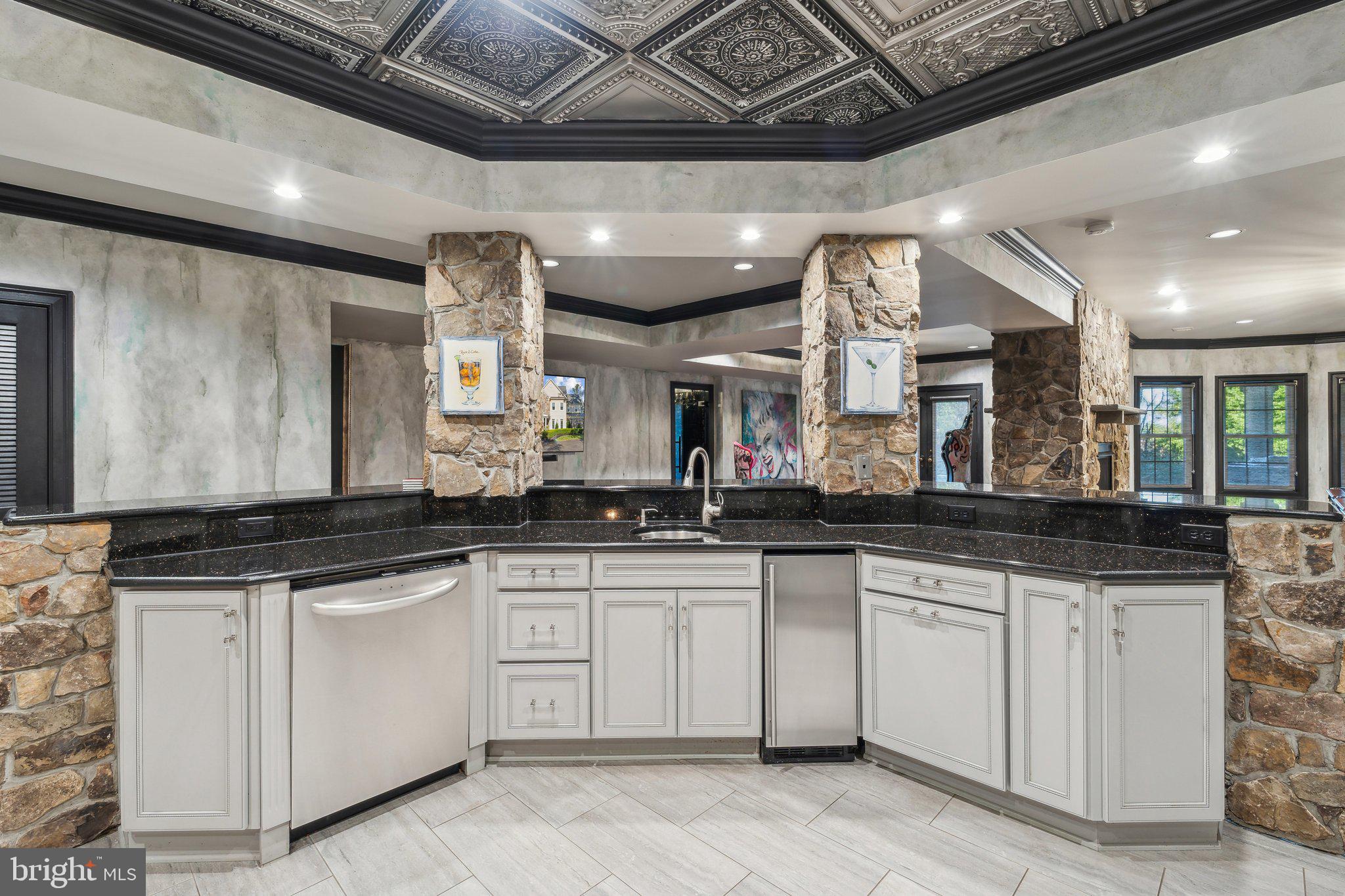 BEACON HILL - Residential