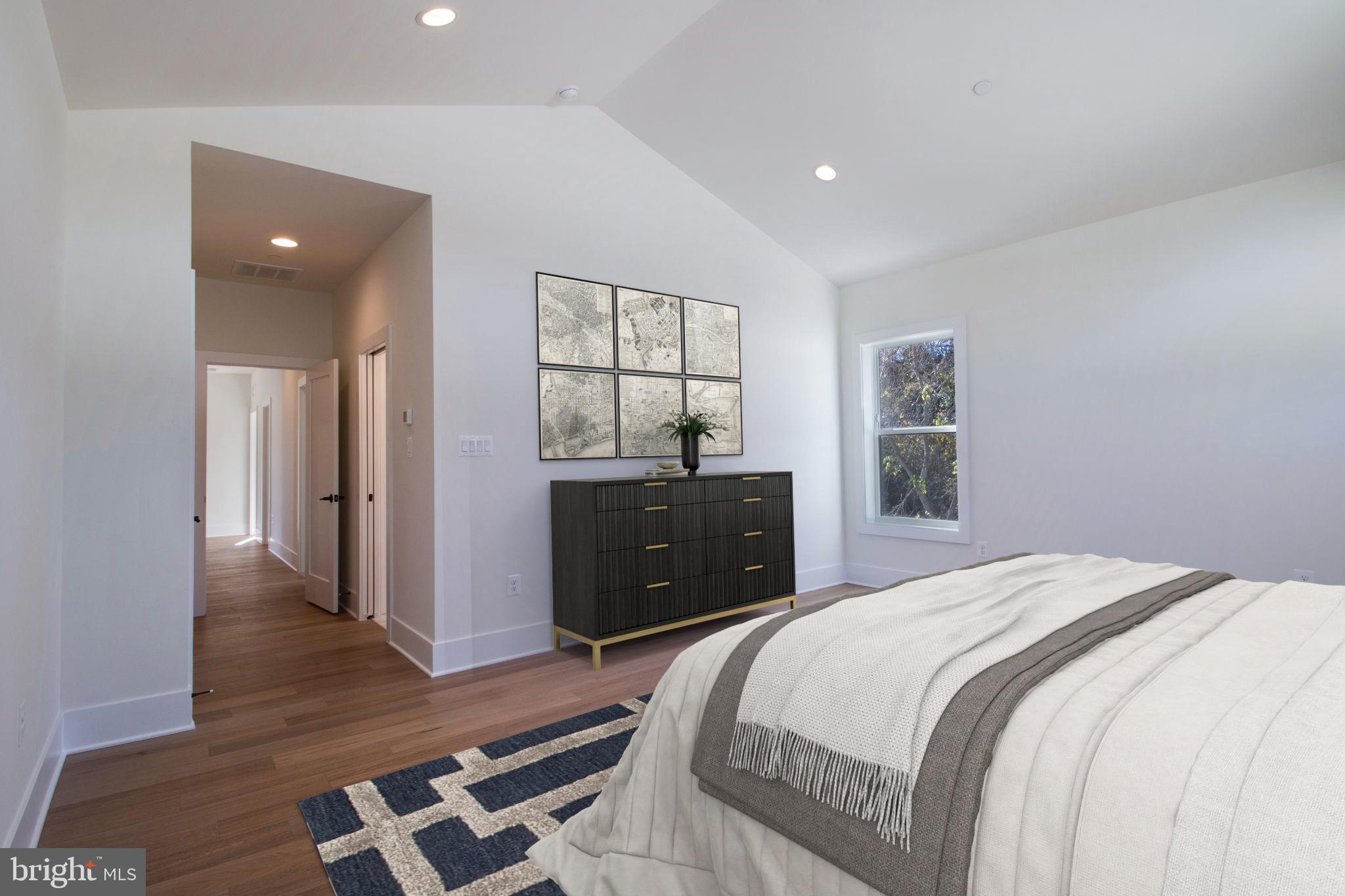 CHEVY CHASE - Residential