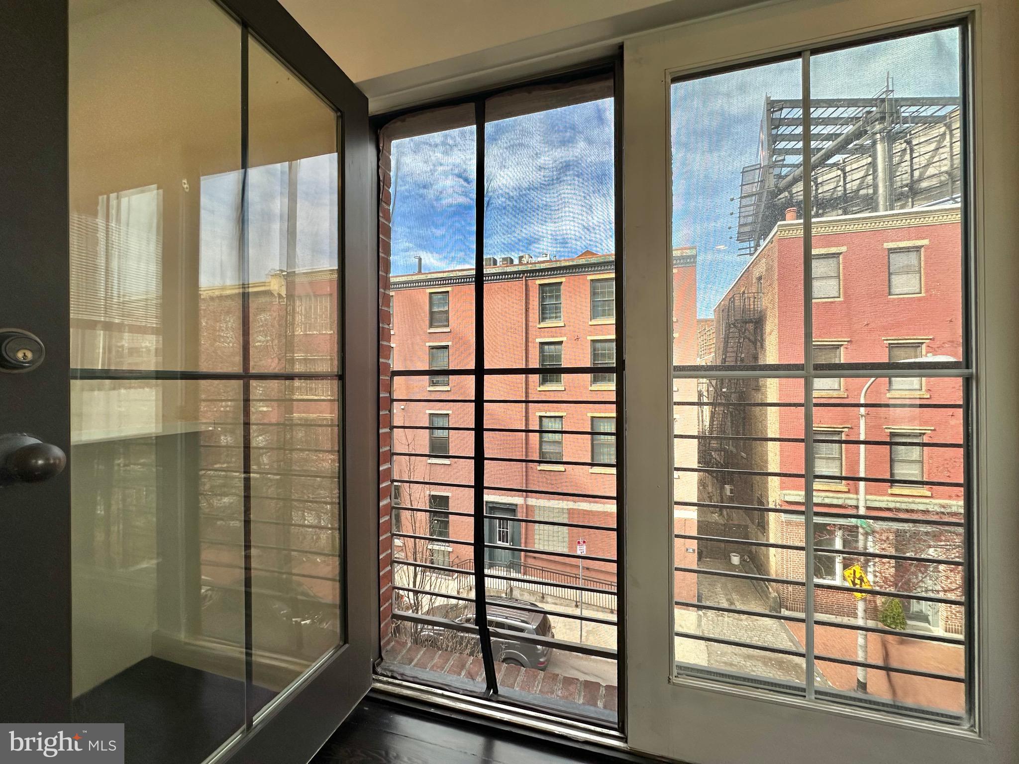 OLD CITY - Residential Lease