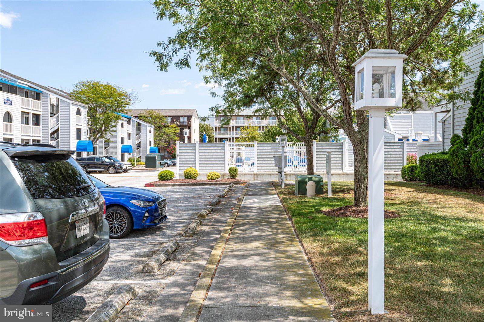 HIDDEN HARBOR - Residential