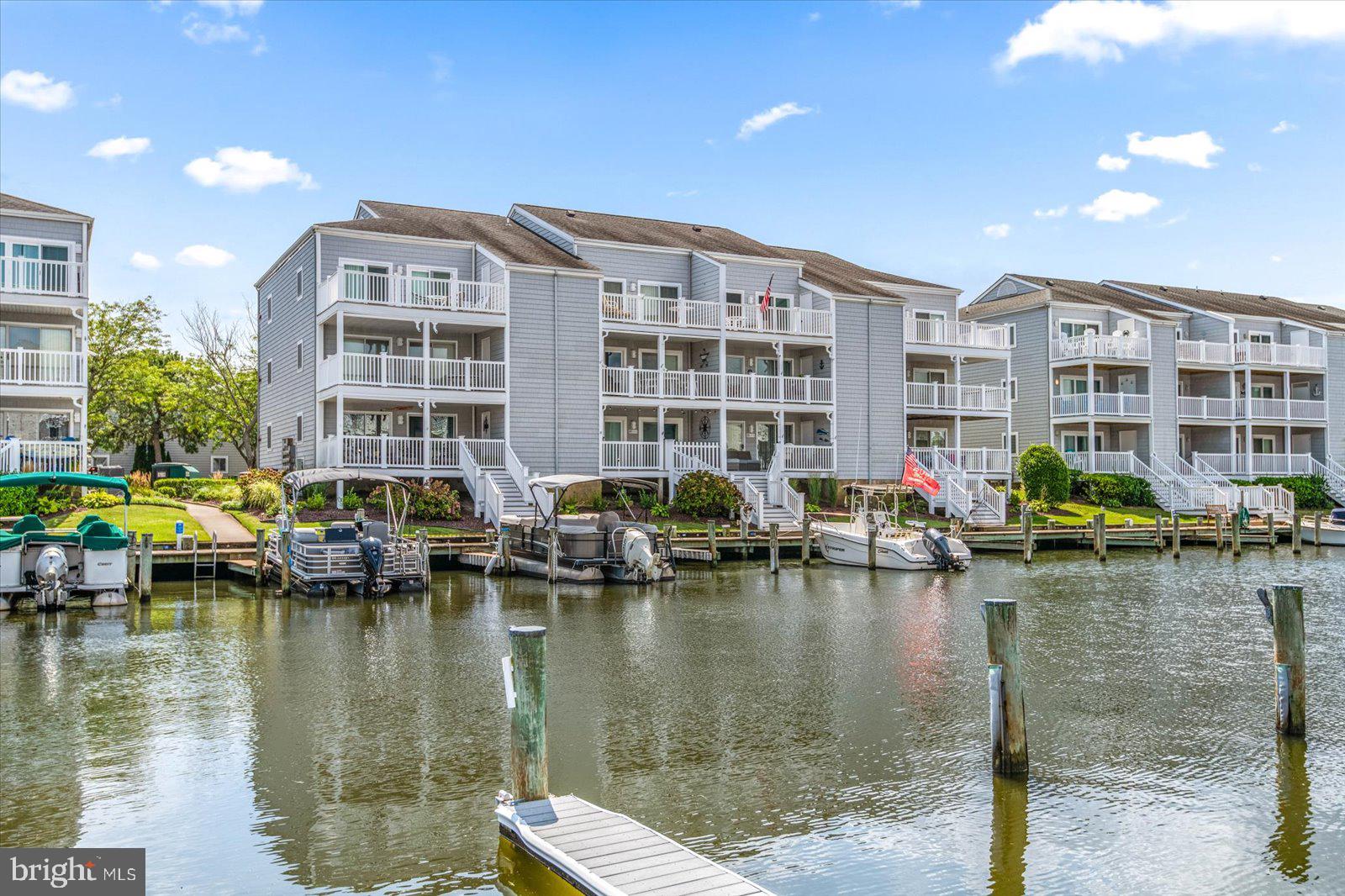 HIDDEN HARBOR - Residential