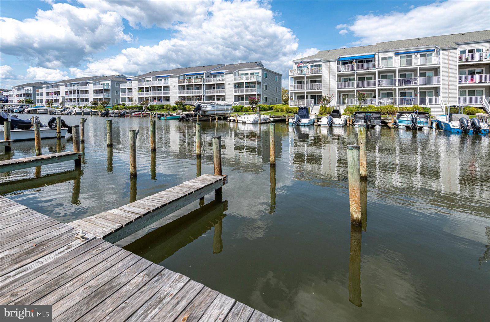 HIDDEN HARBOR - Residential