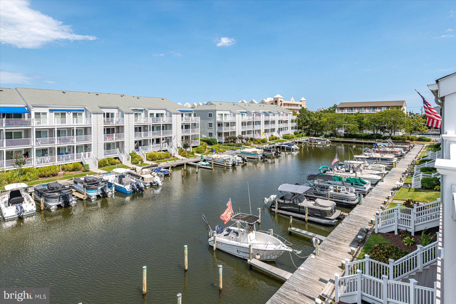 HIDDEN HARBOR - Residential