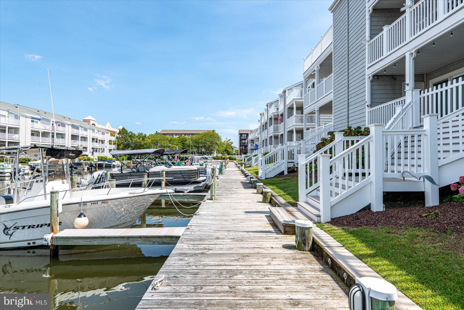 HIDDEN HARBOR - Residential