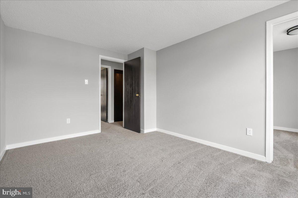 ROLLING MEADOWS - Residential