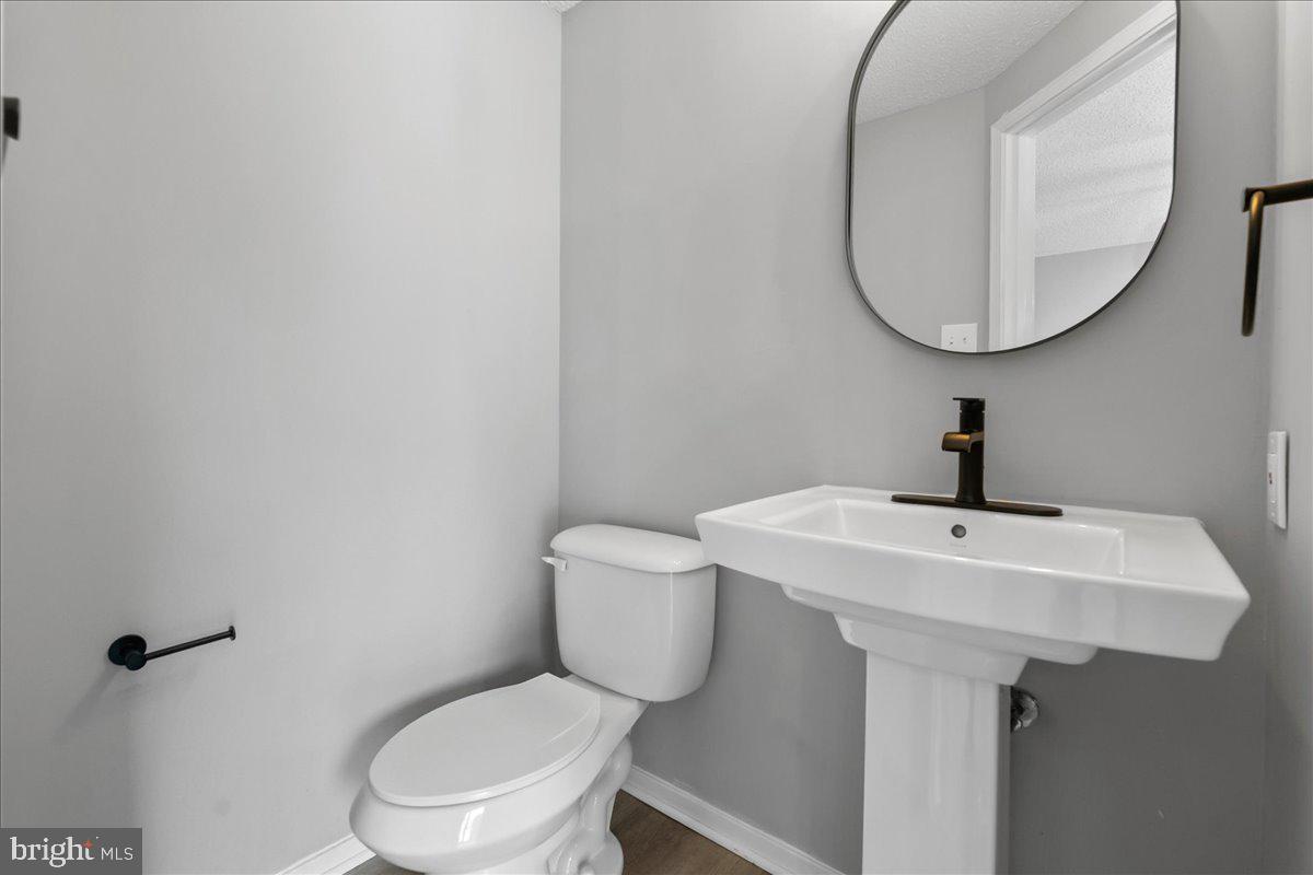 ROLLING MEADOWS - Residential