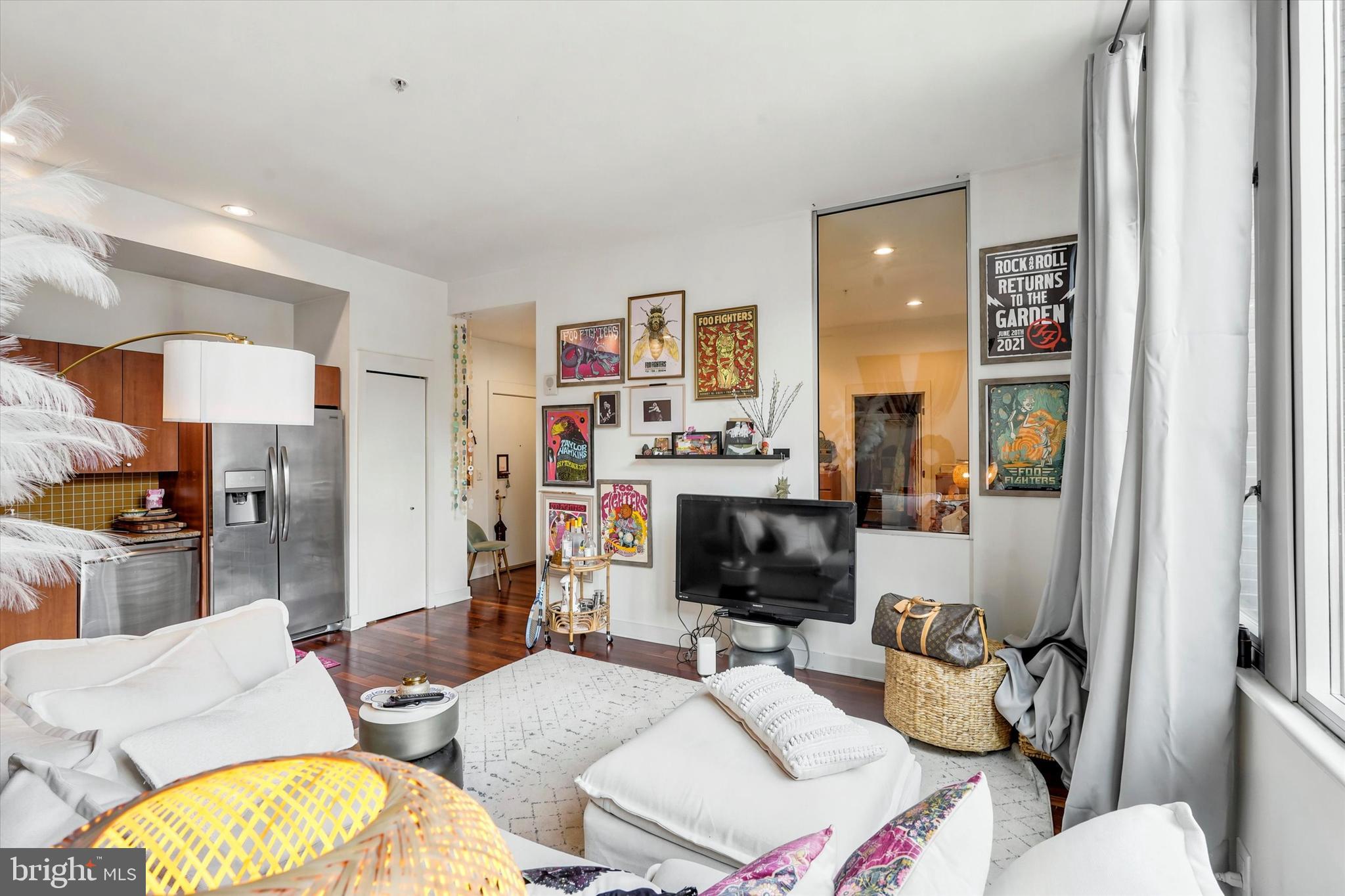 WASHINGTON SQ WEST - Residential