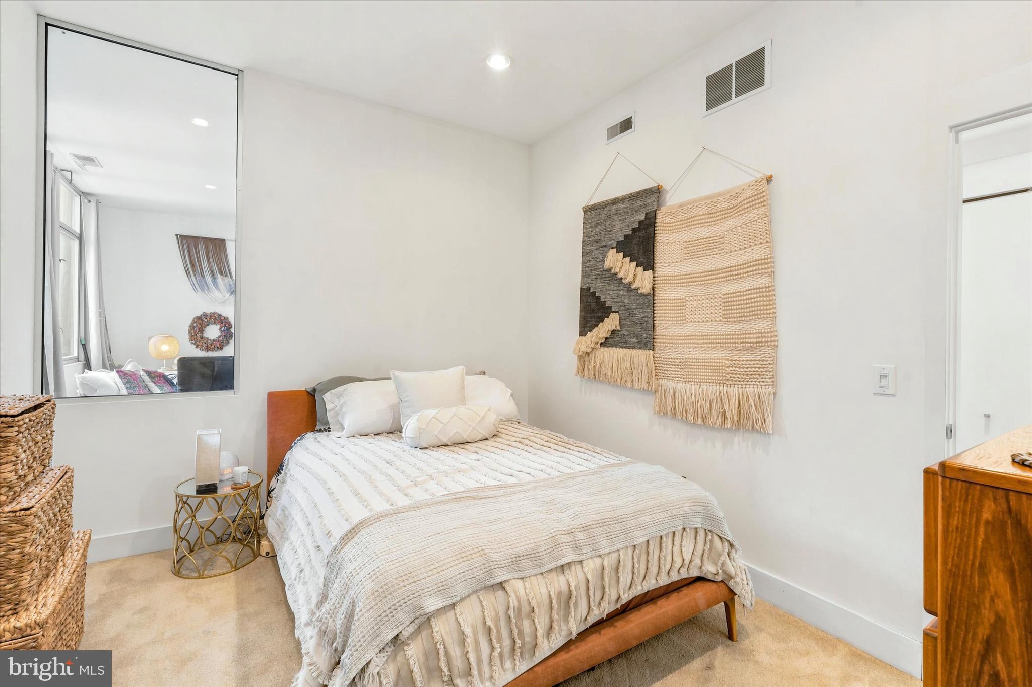 WASHINGTON SQ WEST - Residential