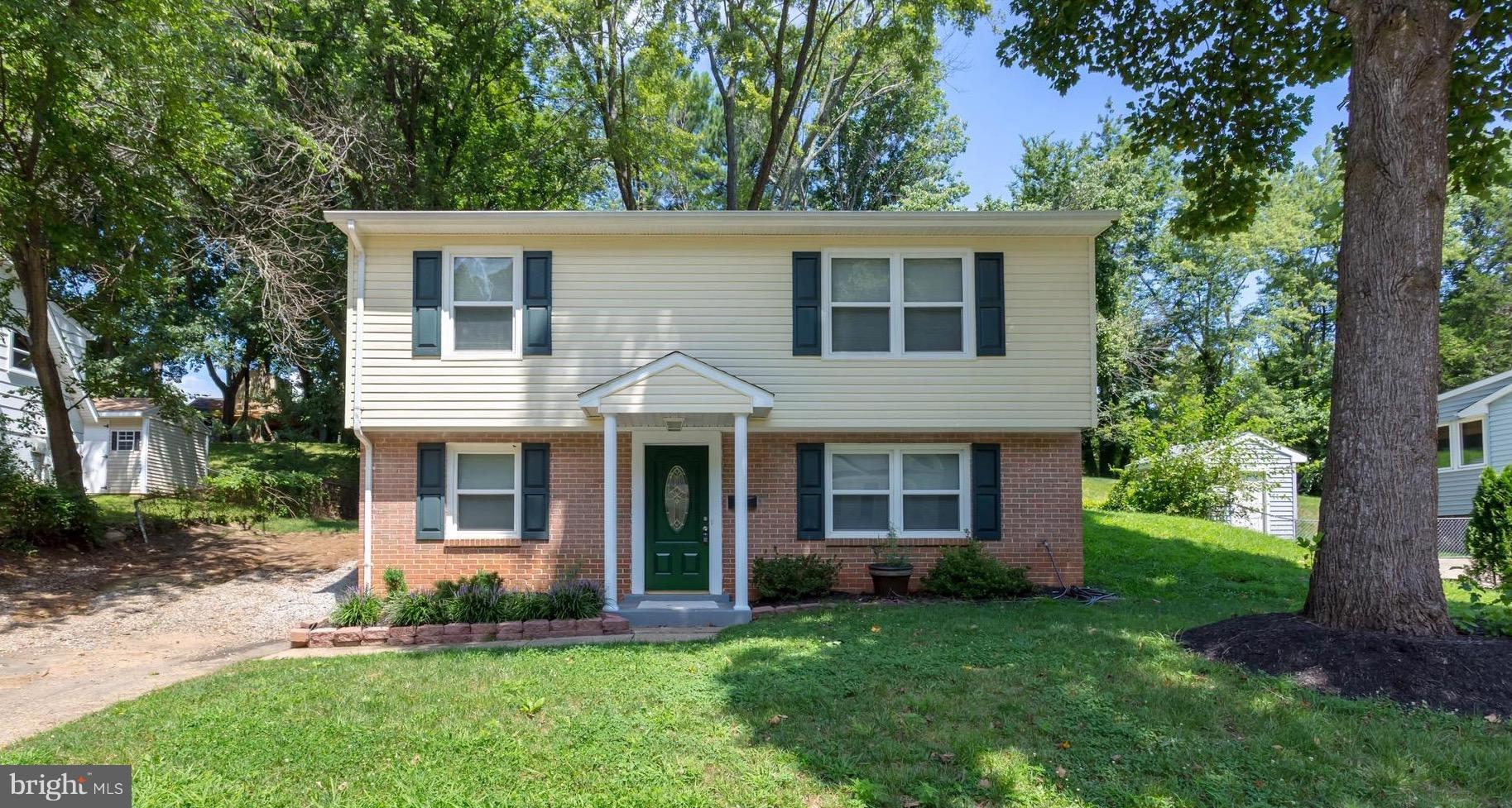 PRICE REDUCTION! Come take a look at this Beauty!! Recently totally renovated kitchen with stainless steel appliances, ceramic tile floor, granite countertops and new cabinets. New furnace, washer and dryer with newer deck (2015), roof (2007) and siding (2009).  Brand new carpeting, paint and fixtures!  All you have to do is move in!! Conveniently located near shopping and commuting.