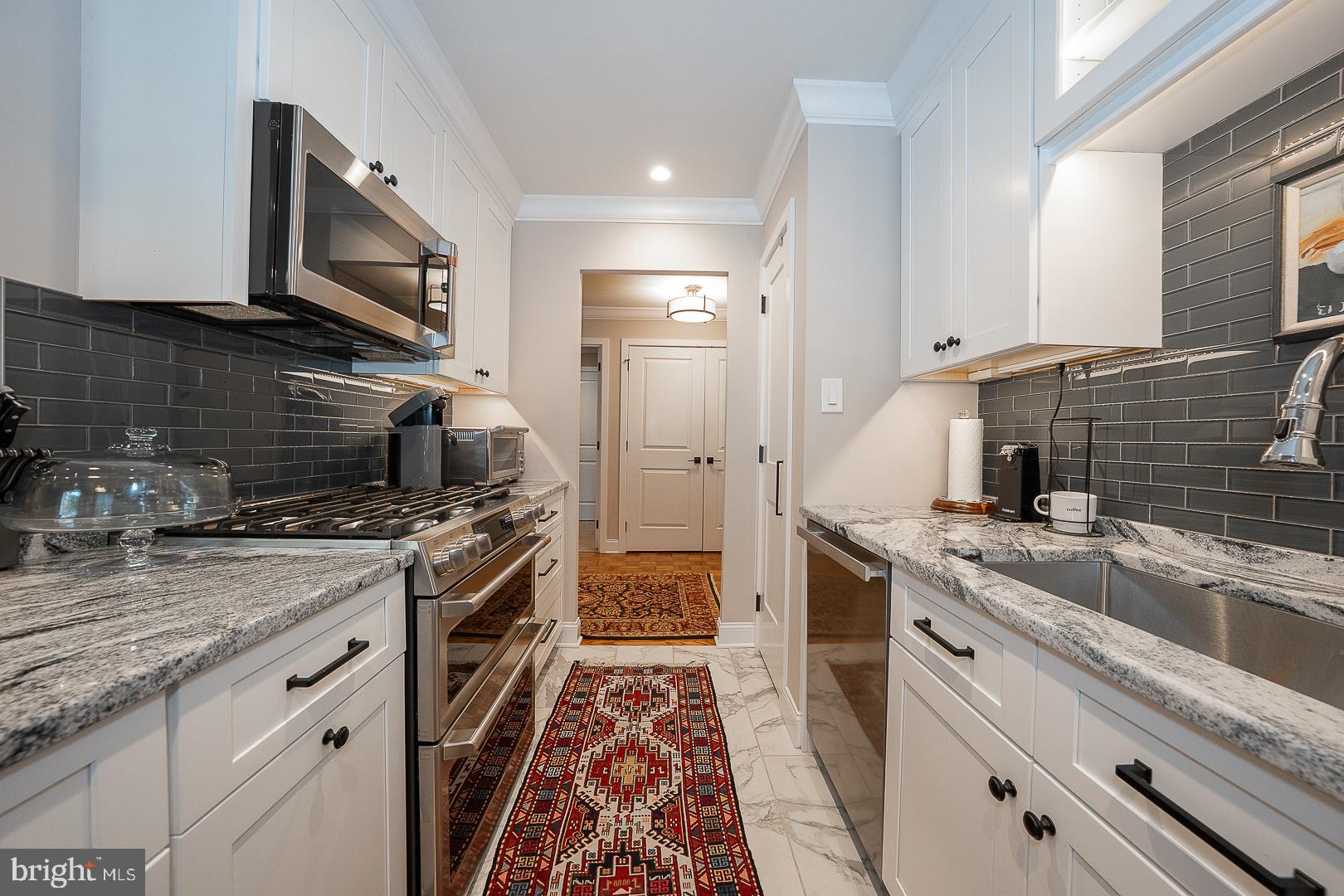 OAK HILL - Residential