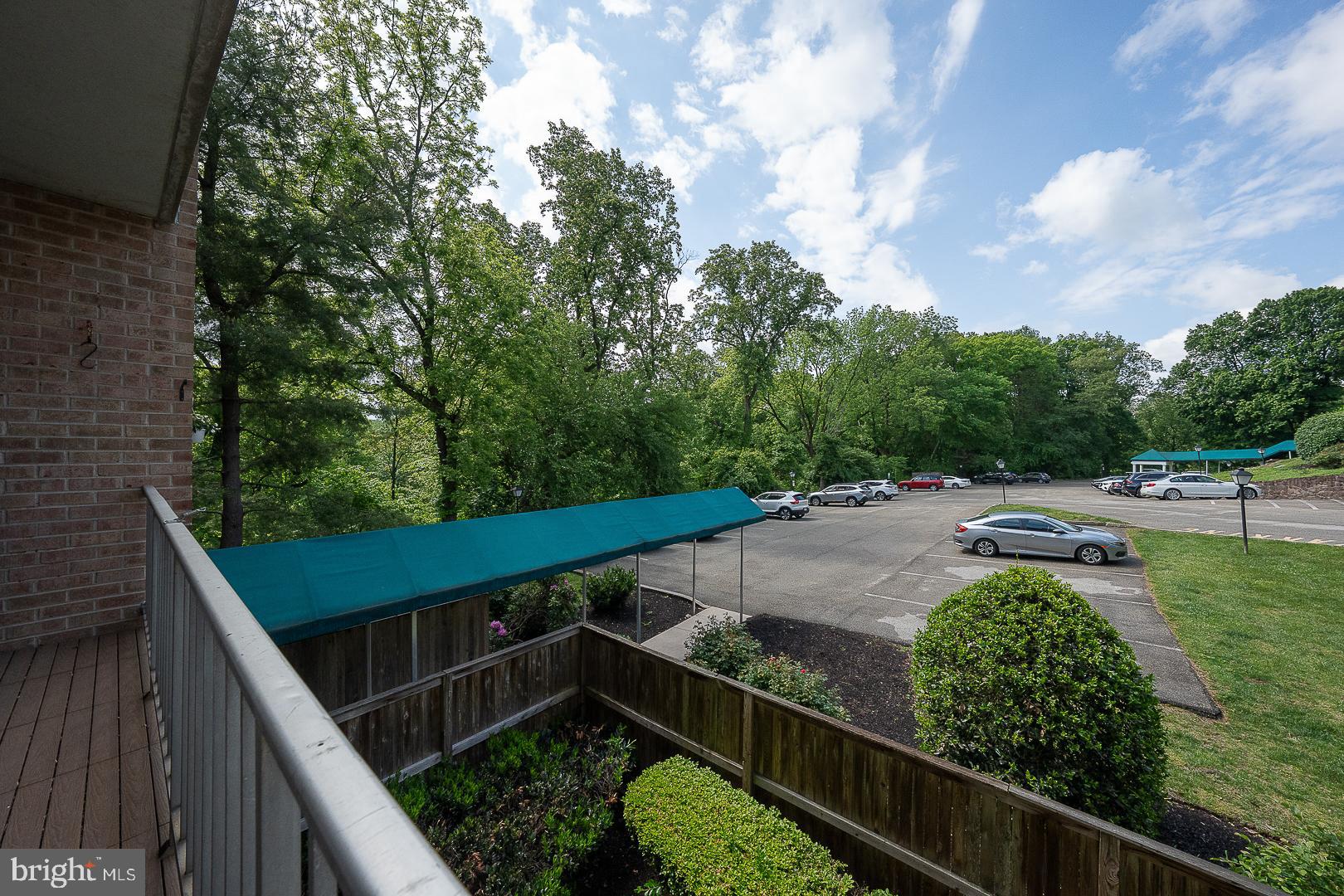 OAK HILL - Residential