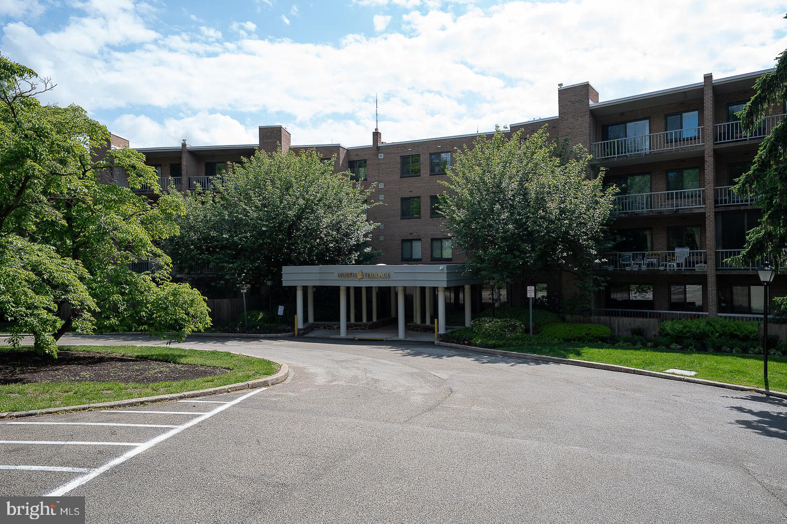 OAK HILL - Residential