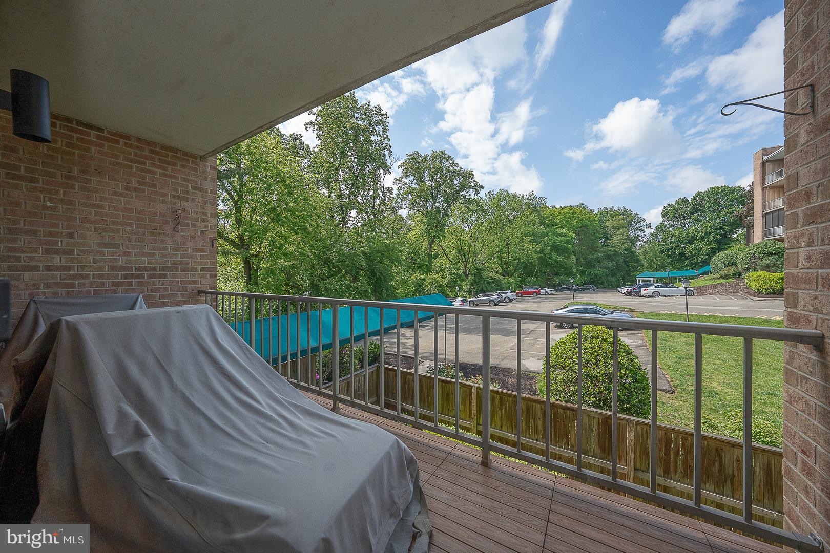 OAK HILL - Residential