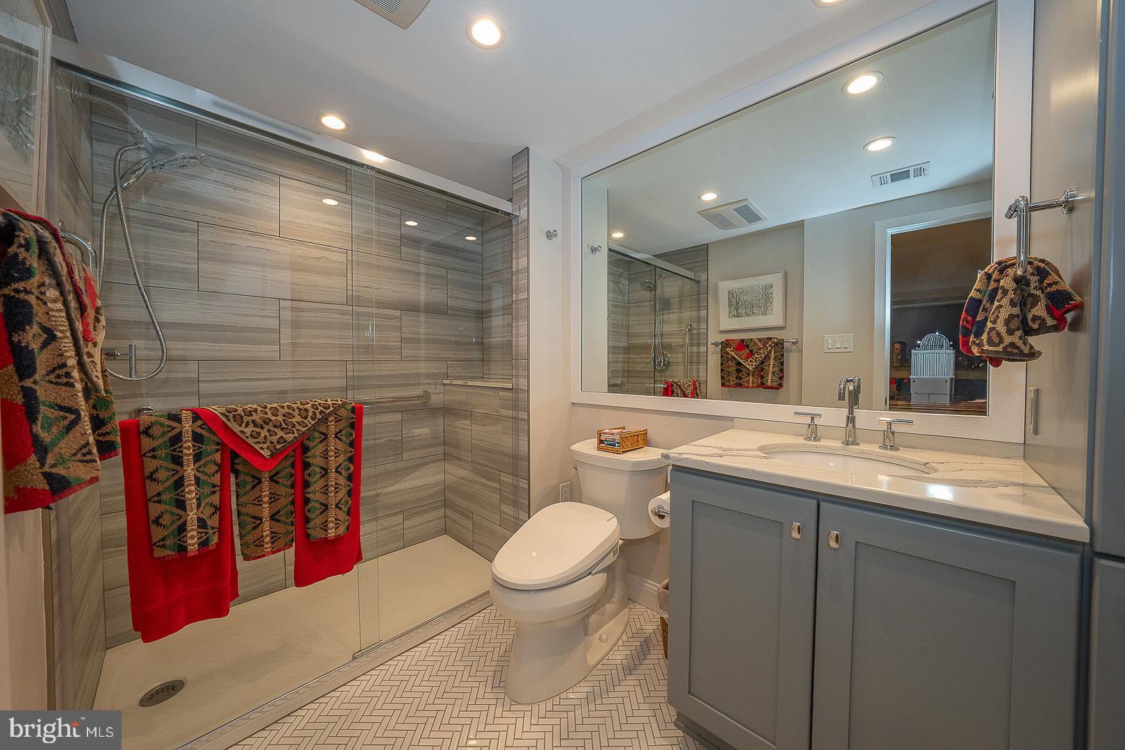 OAK HILL - Residential