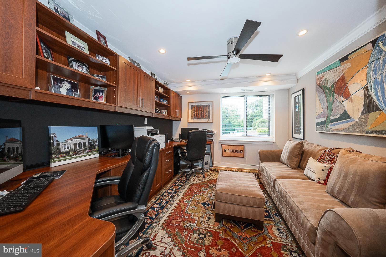 OAK HILL - Residential