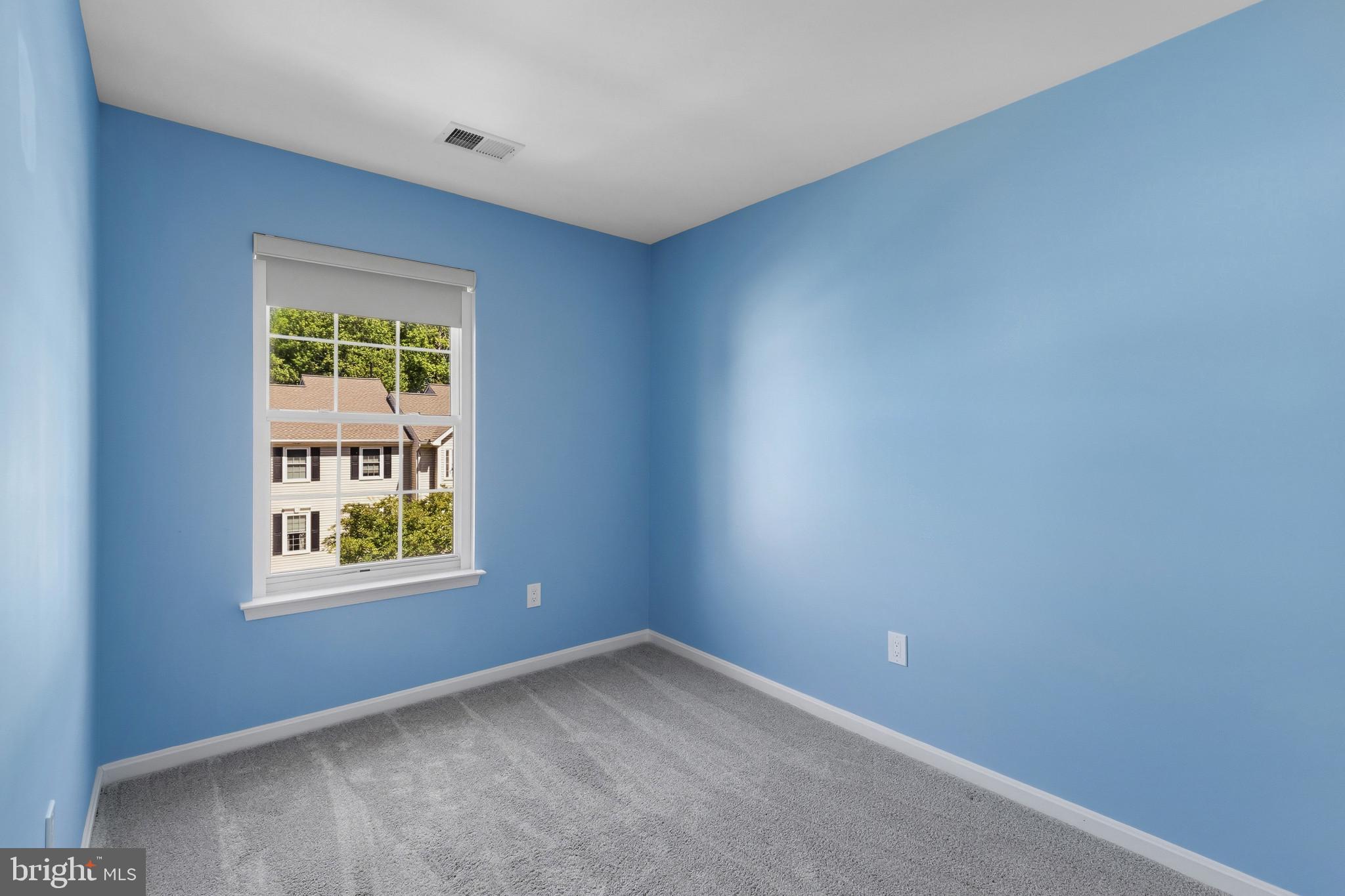 RIVER OAKS - Residential