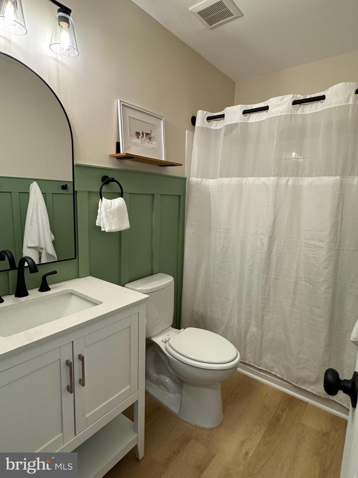 RIVER OAKS - Residential