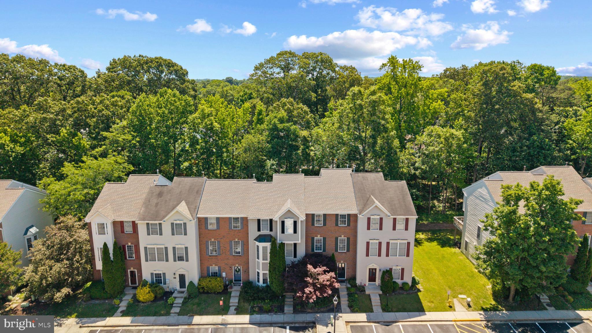 RIVER OAKS - Residential
