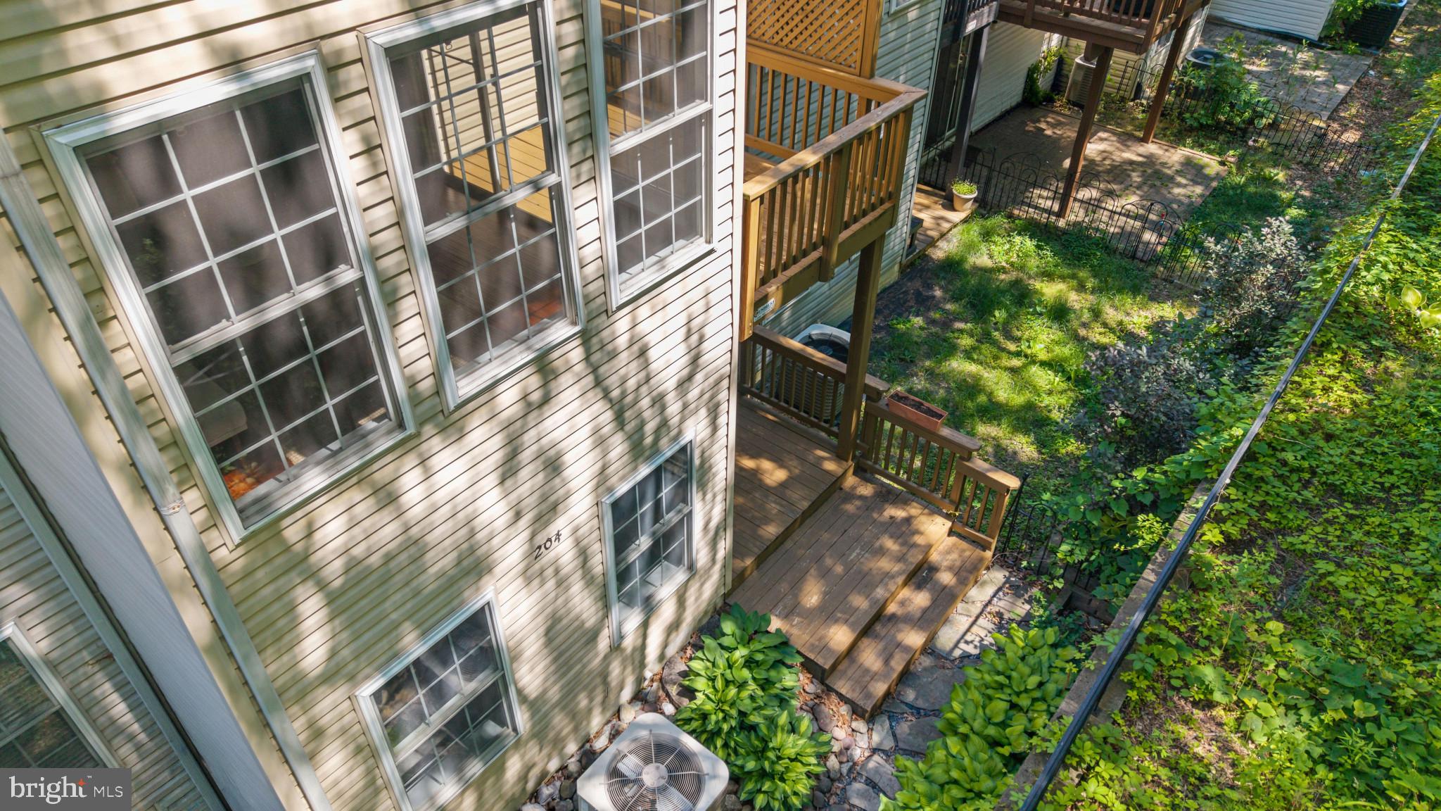RIVER OAKS - Residential