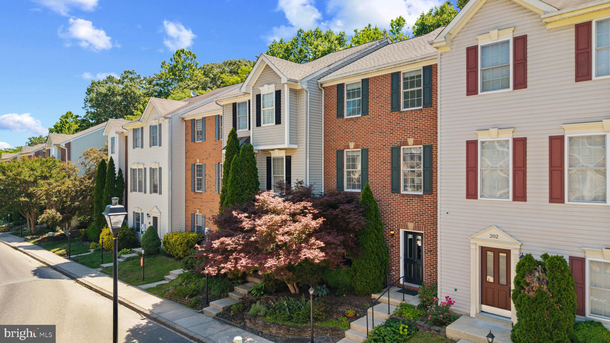 RIVER OAKS - Residential