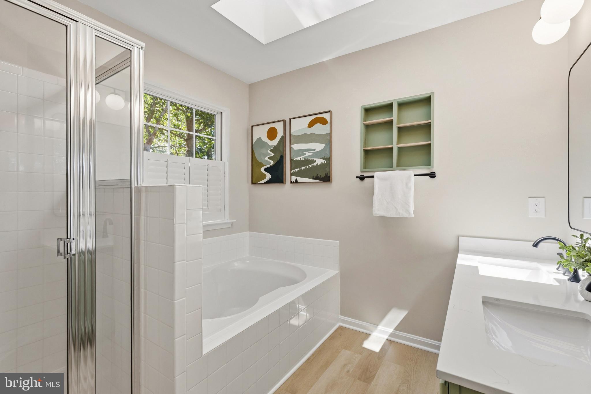 RIVER OAKS - Residential