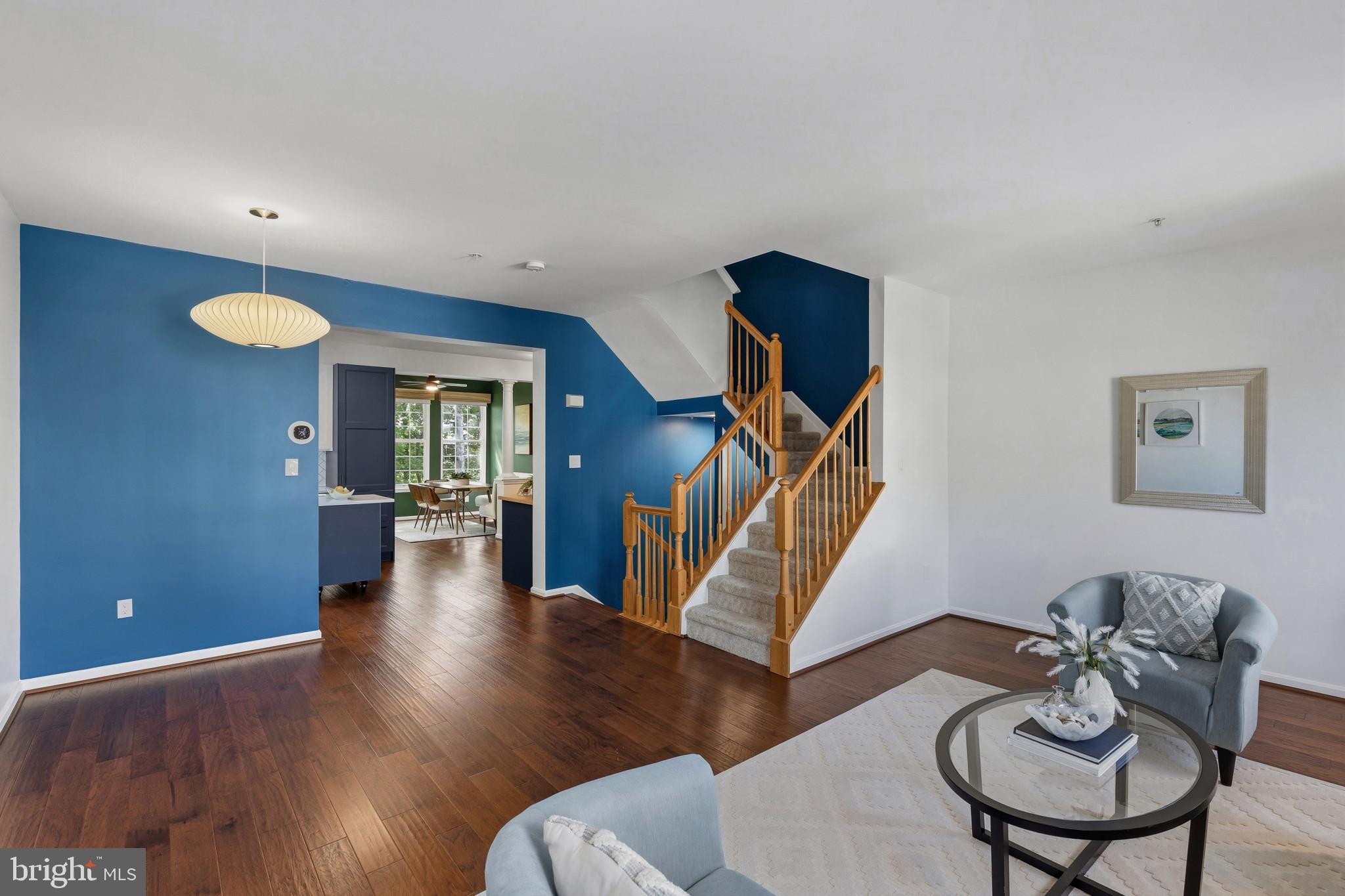 RIVER OAKS - Residential