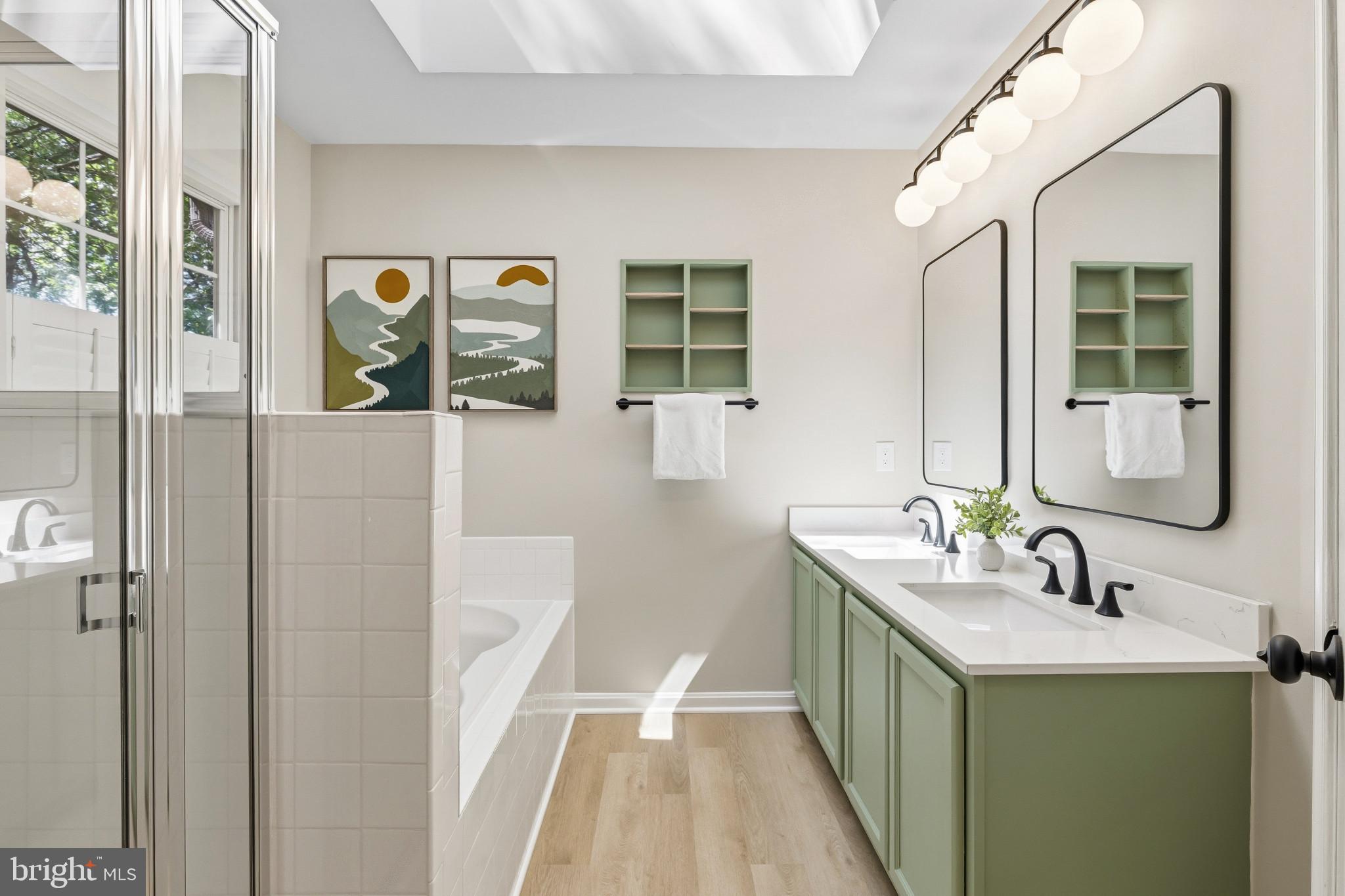 RIVER OAKS - Residential