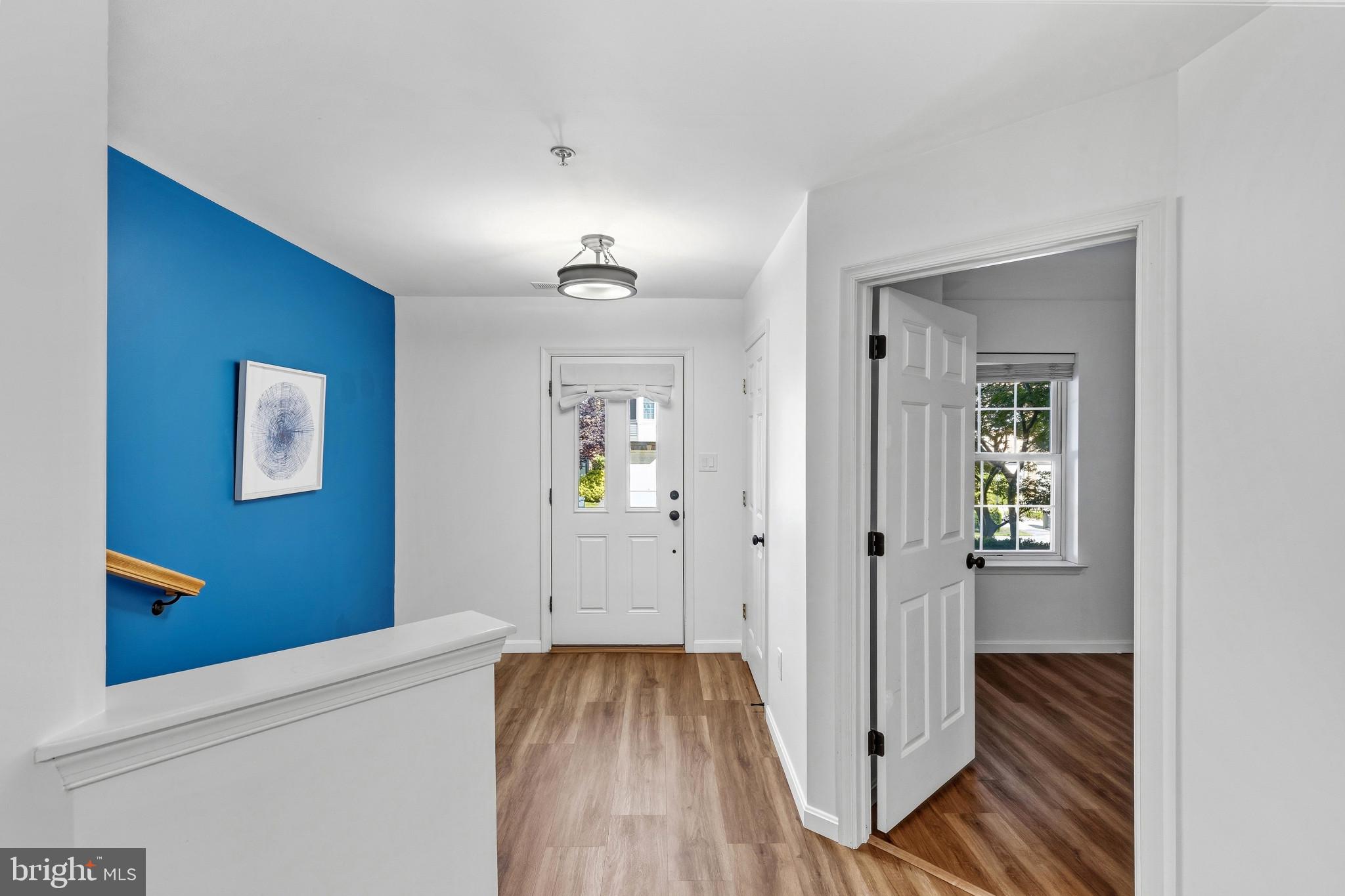 RIVER OAKS - Residential