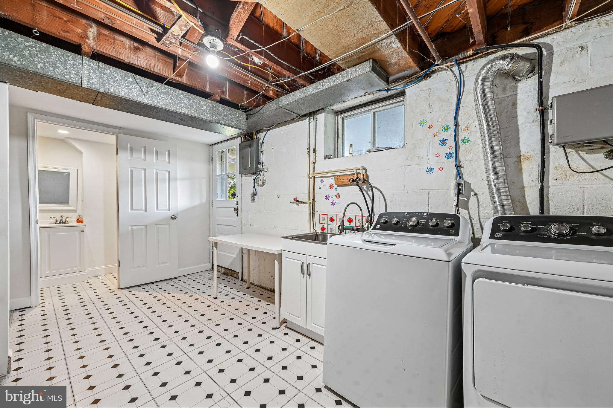 ACADEMY HEIGHTS - Residential