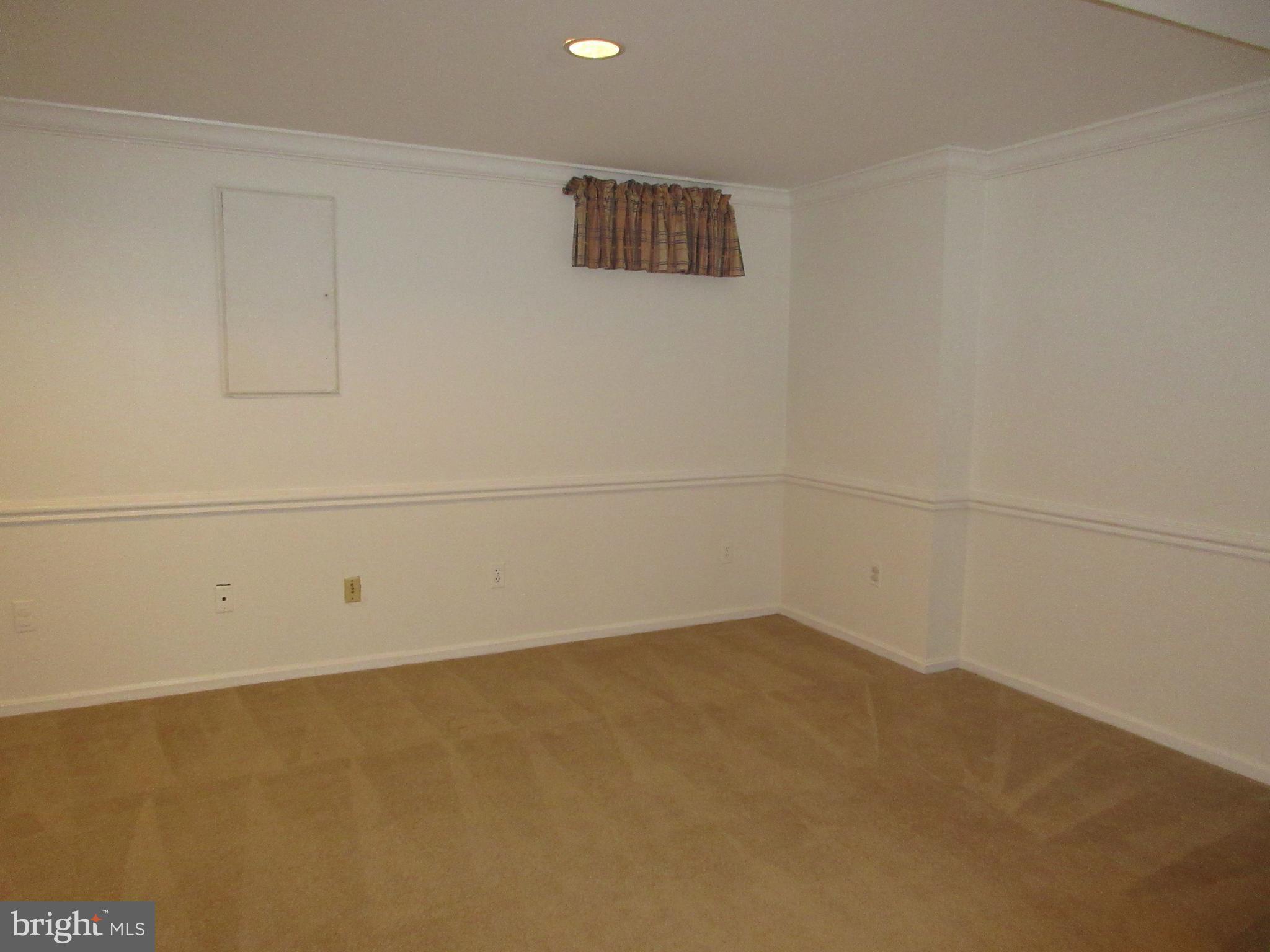 LANDSDOWNE - Residential Lease