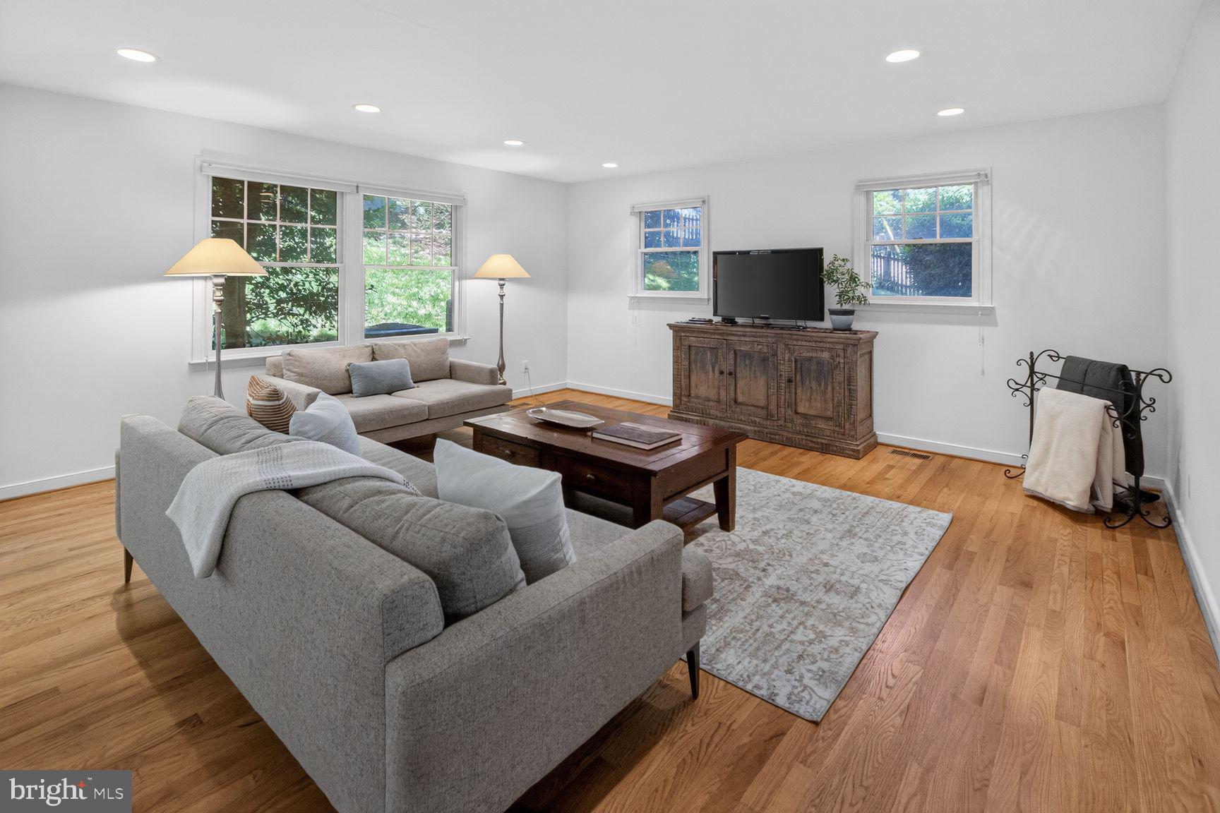 DOMINION HILLS - Residential