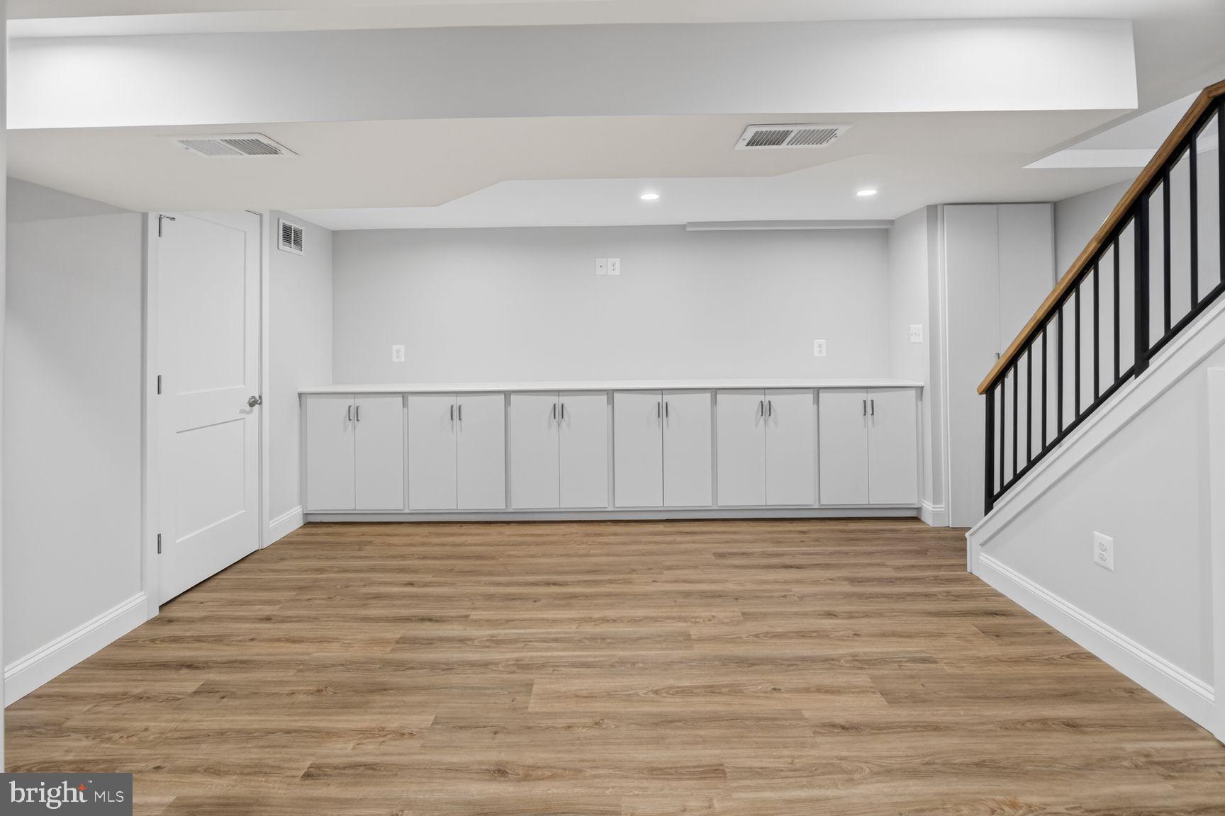 DOMINION HILLS - Residential
